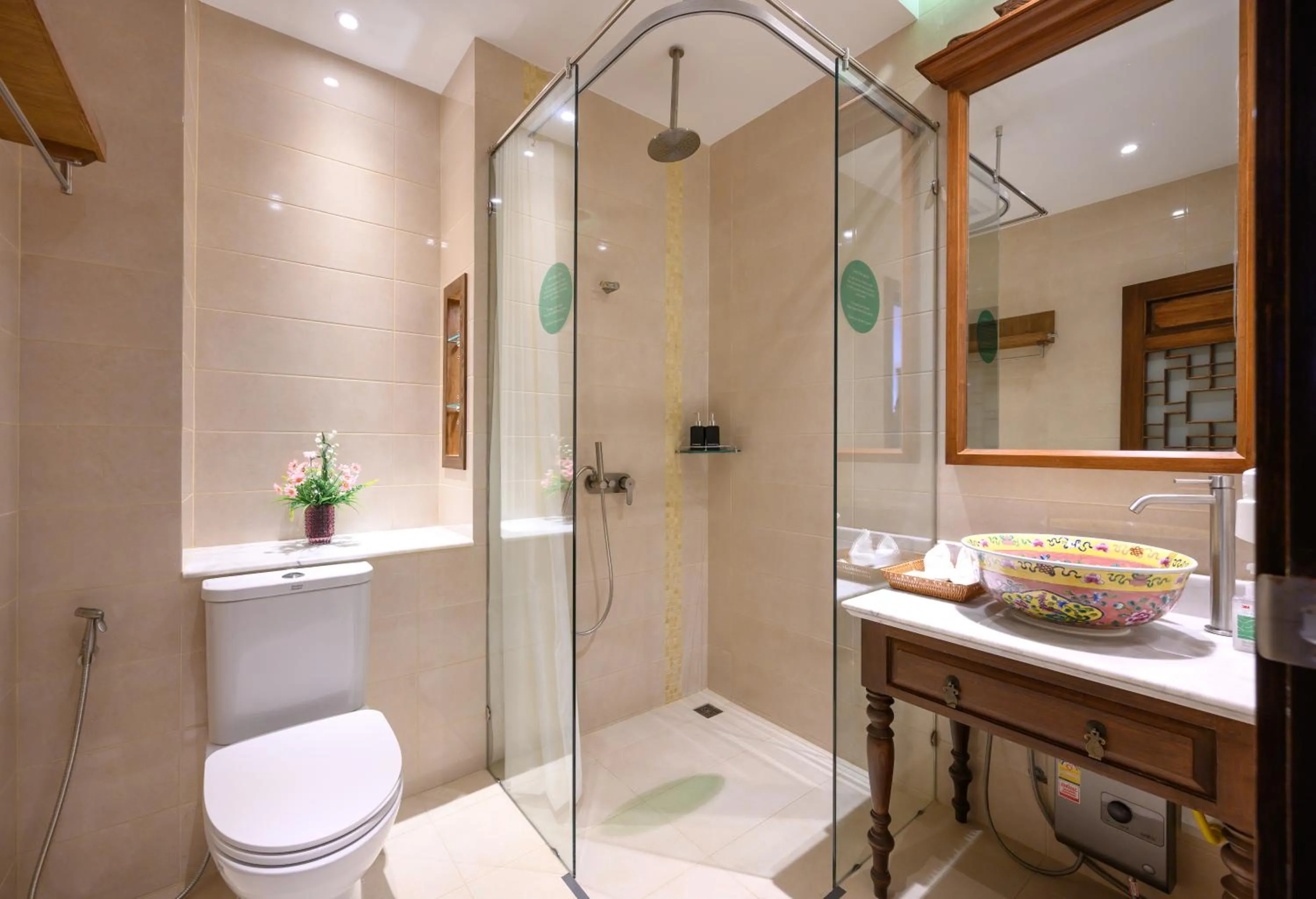 Bathroom in WOO Gallery & Boutique hotel