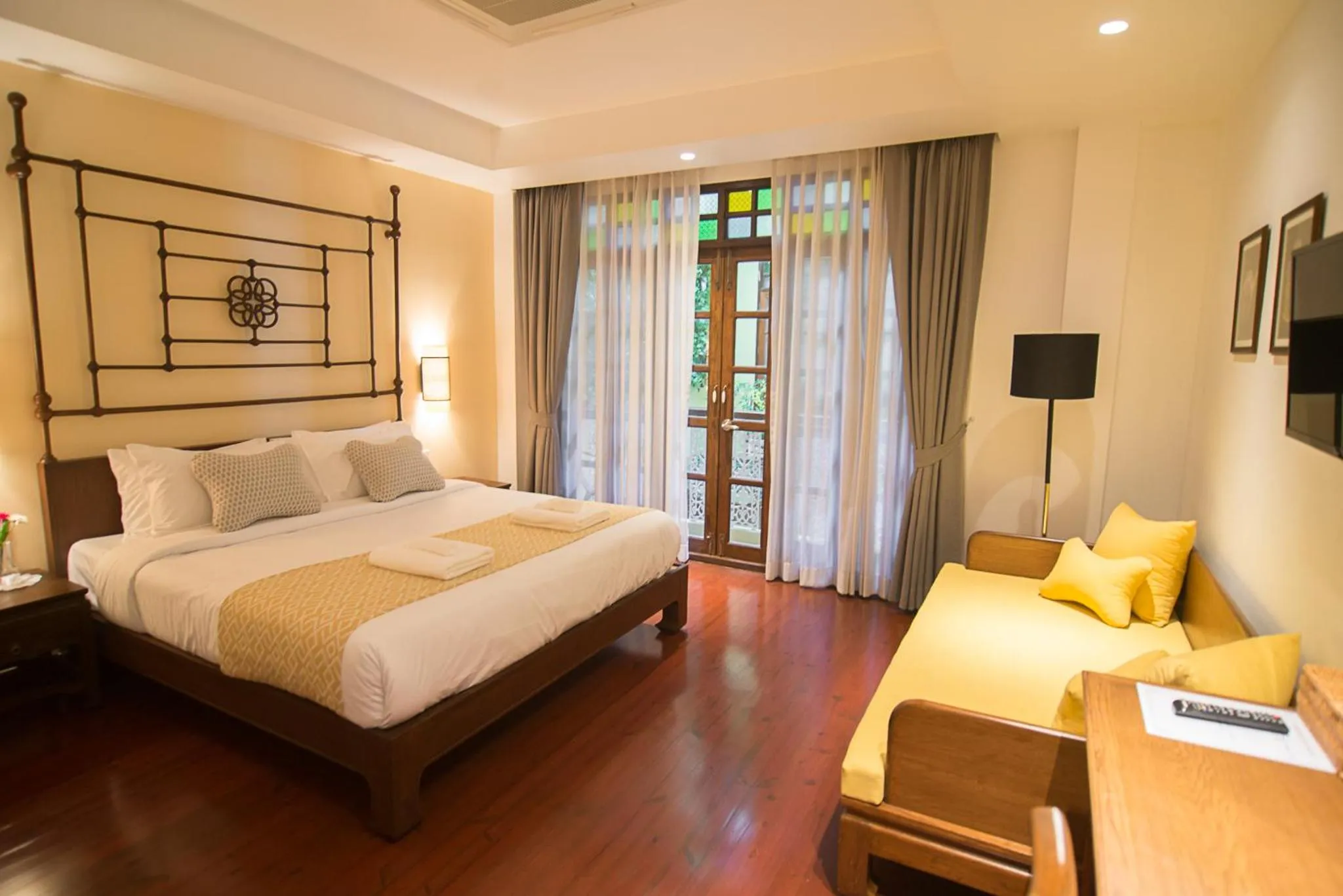 Bedroom, Bed in WOO Gallery & Boutique hotel