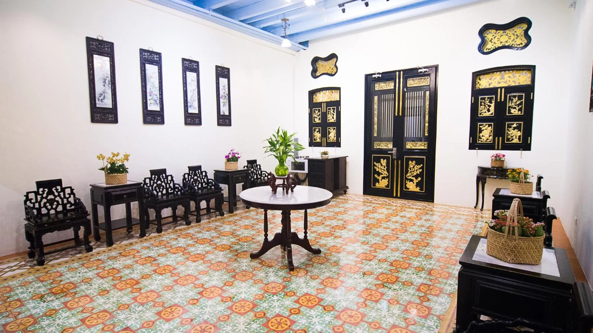 Area and facilities in WOO Gallery & Boutique hotel