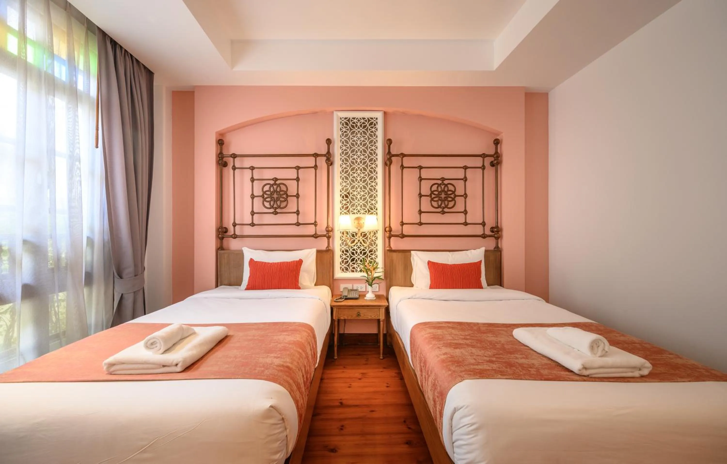 Bed in WOO Gallery & Boutique hotel