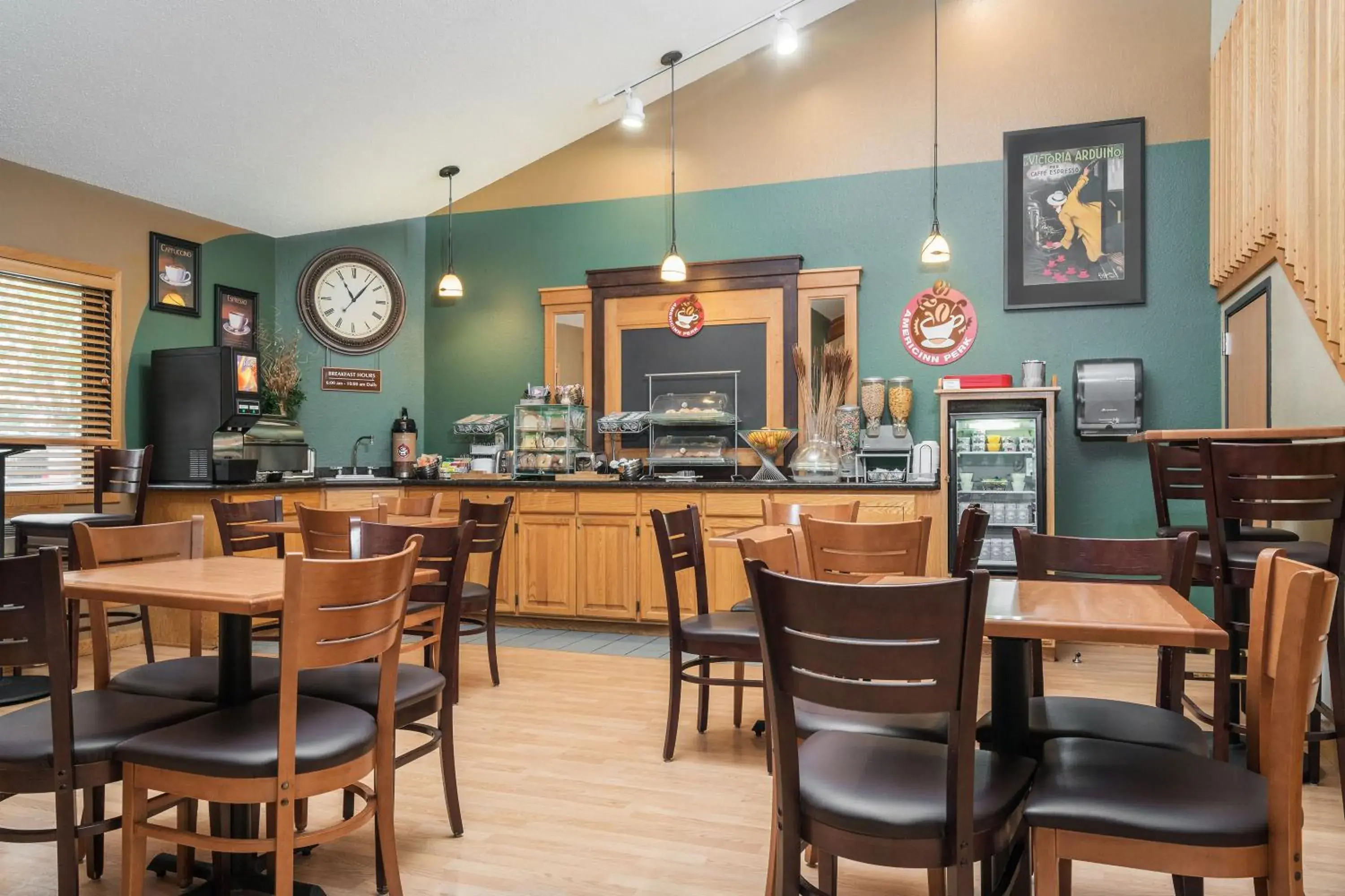 Queen Room with Two Queen Beds - Non-Smoking in AmericInn by Wyndham Detroit Lakes Queen Room with Two Queen Beds - Non-Smoking in AmericInn by Wyndham Detroit Lakes