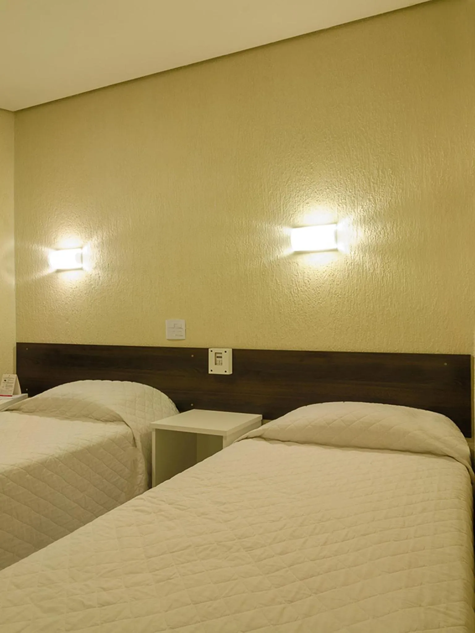 Photo of the whole room, Bed in Hotel Elevado