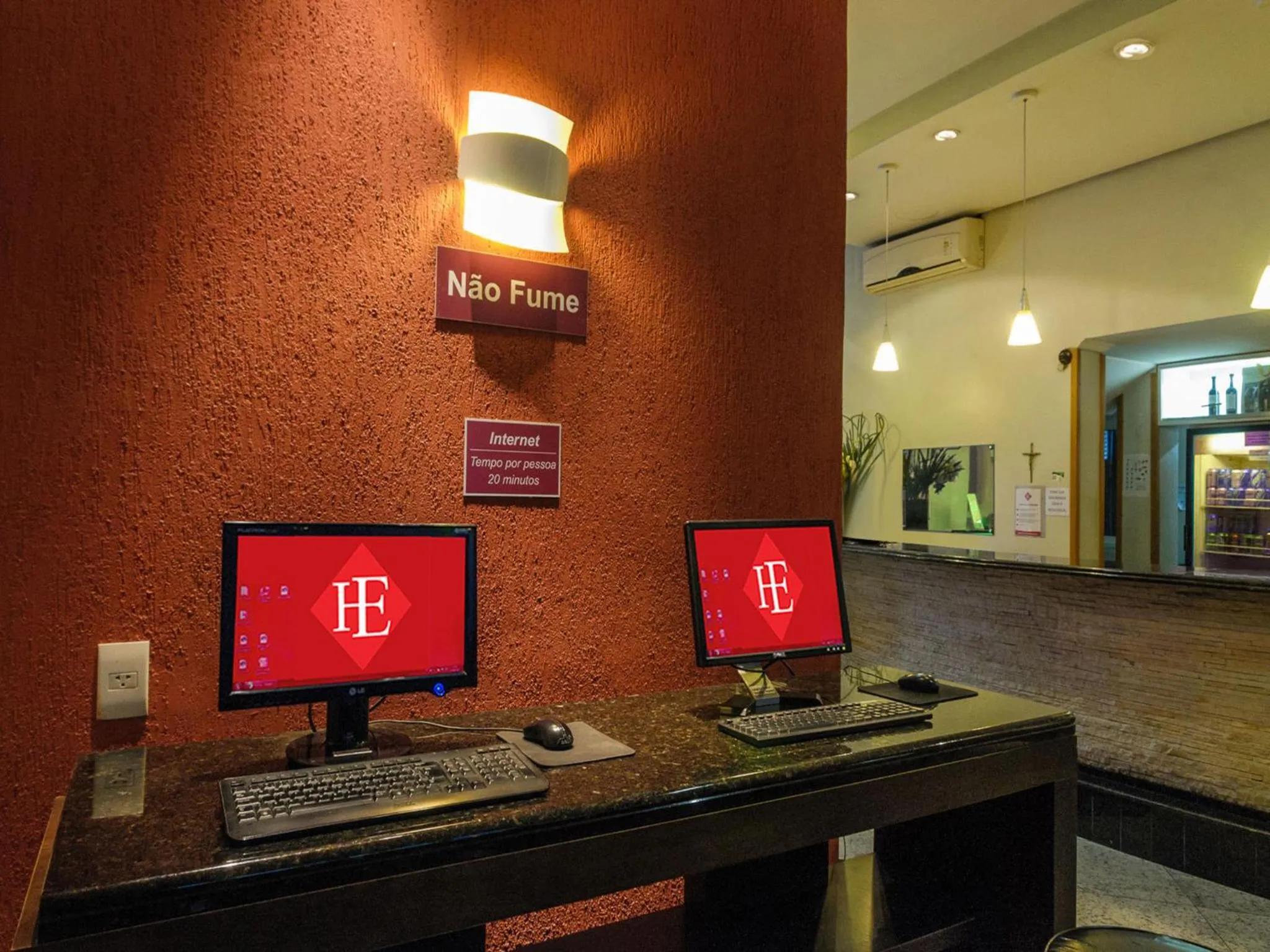 Area and facilities in Hotel Elevado