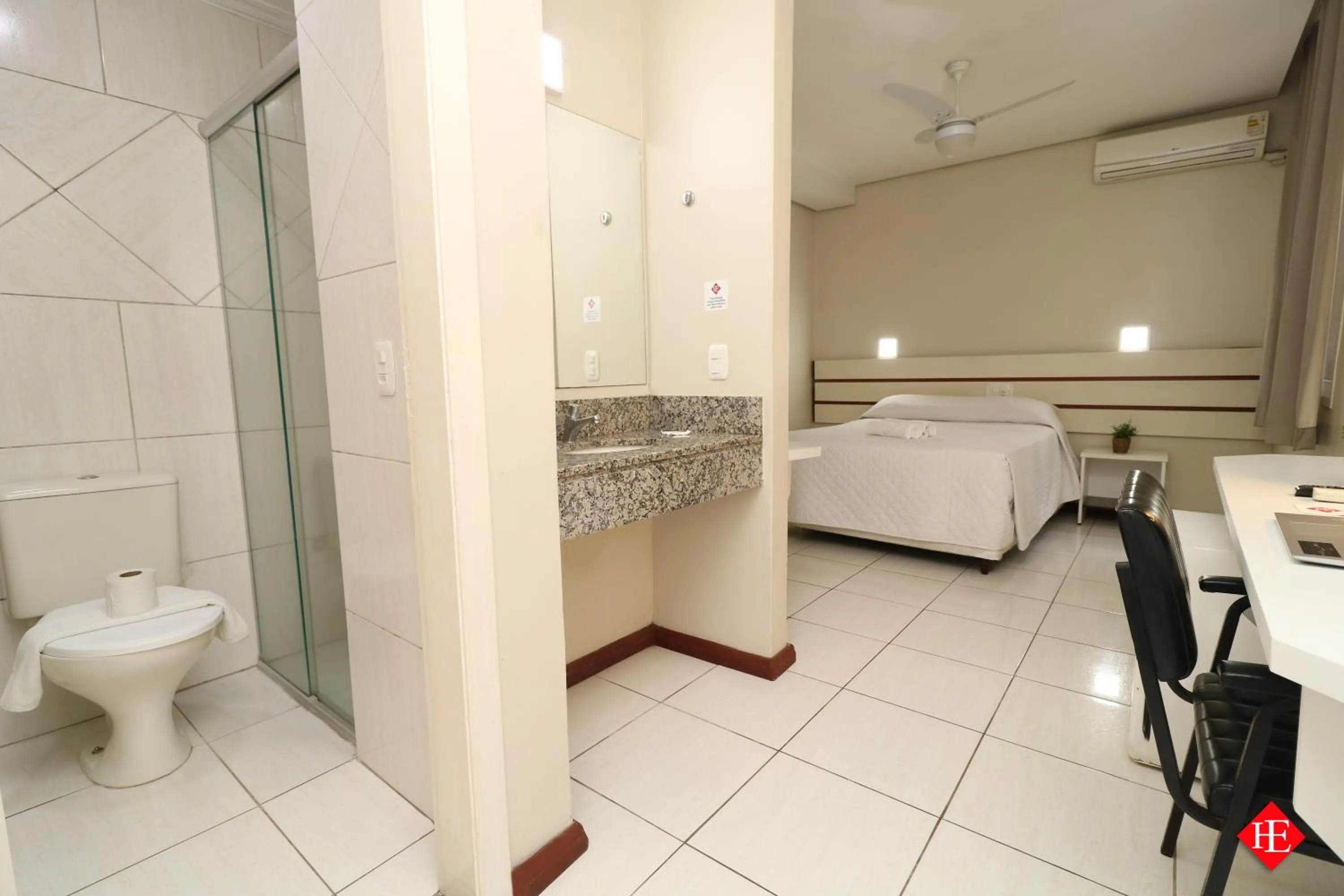 Bed in Hotel Elevado