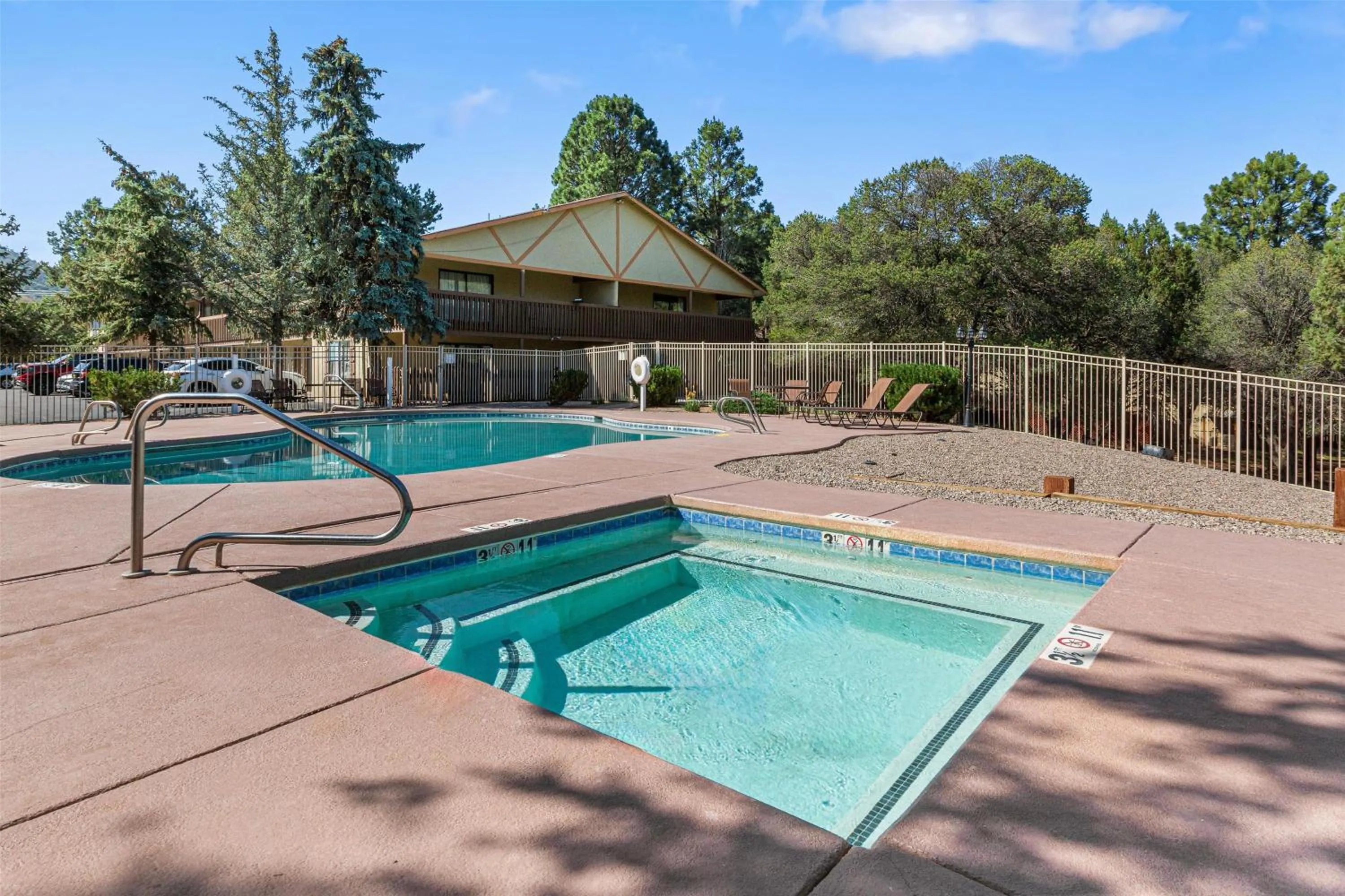 Pool view in Best Western Pine Springs Inn