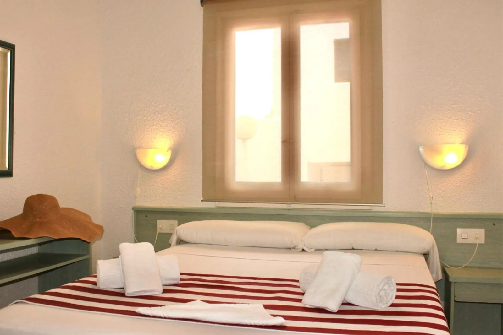 Bedroom, Bed in Playa Parc Apartments