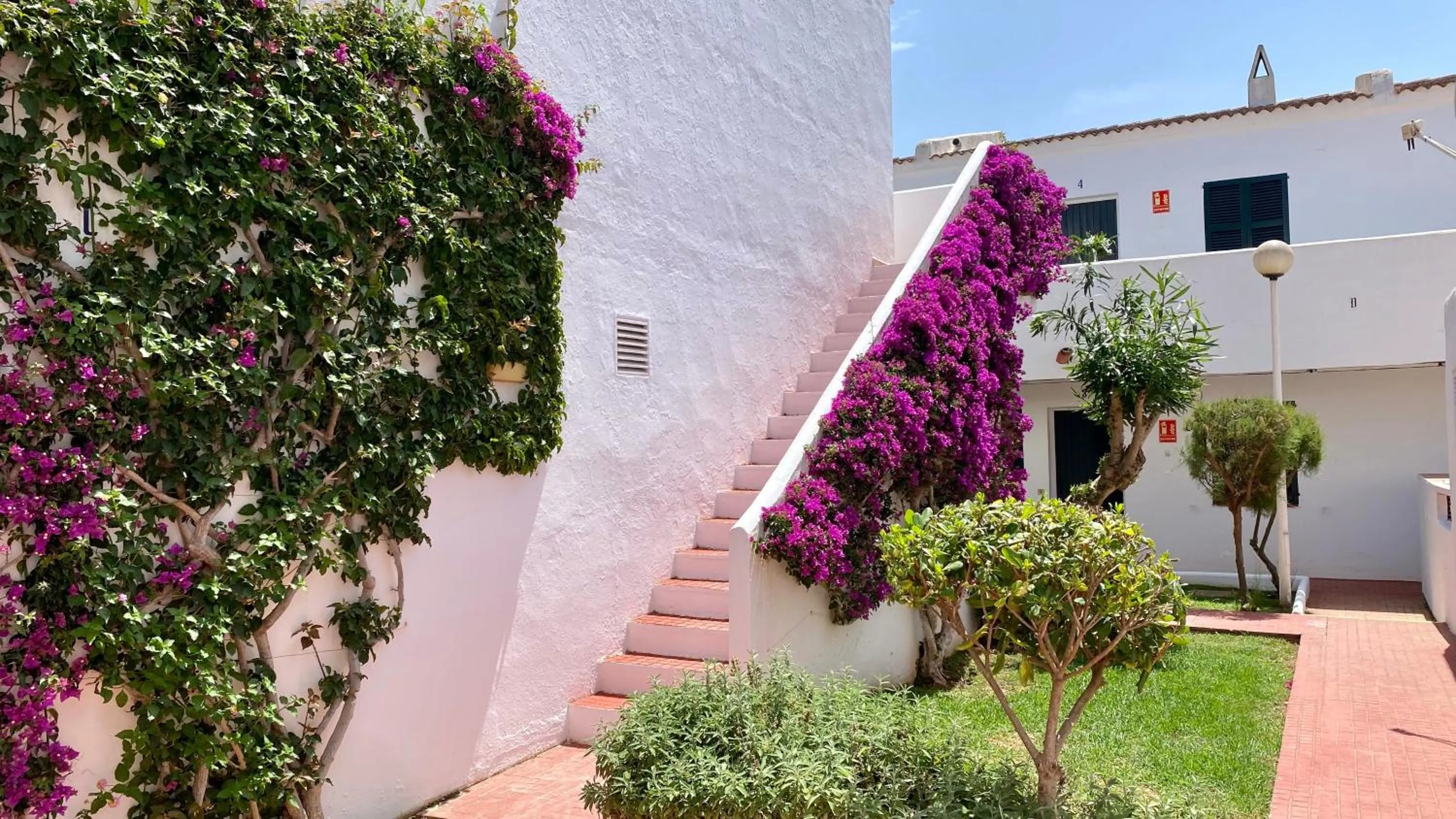 Property building in Playa Parc Apartments