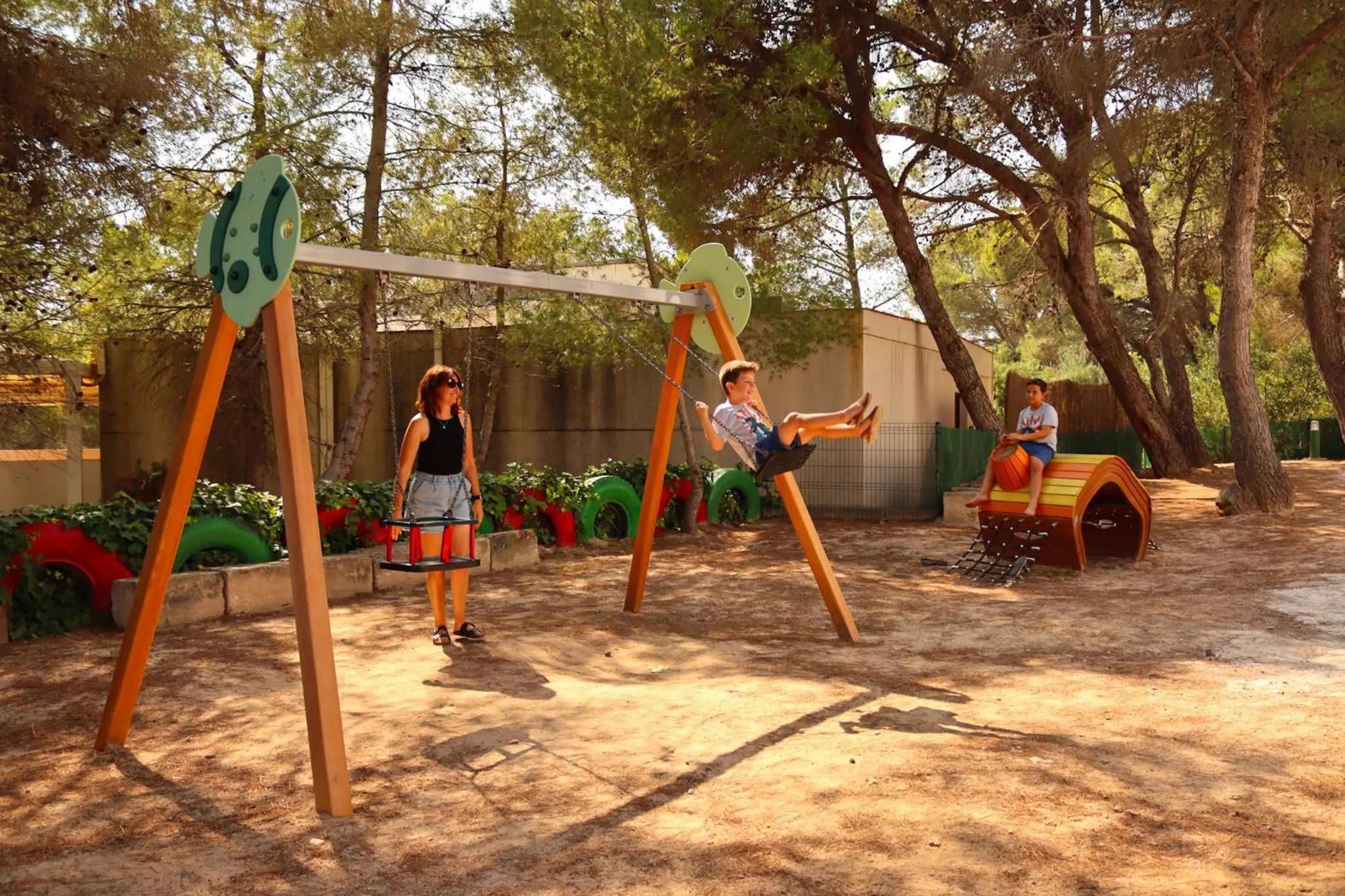 Day in Playa Parc Apartments