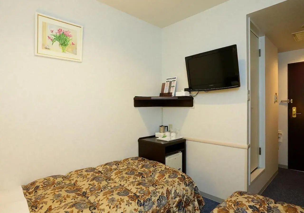 Bed in Hamamatsu Hotel Bed in Hamamatsu Hotel