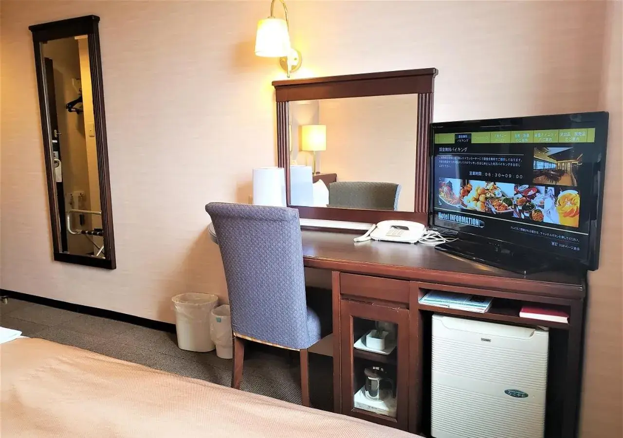 Bed in Hamamatsu Hotel Bed in Hamamatsu Hotel