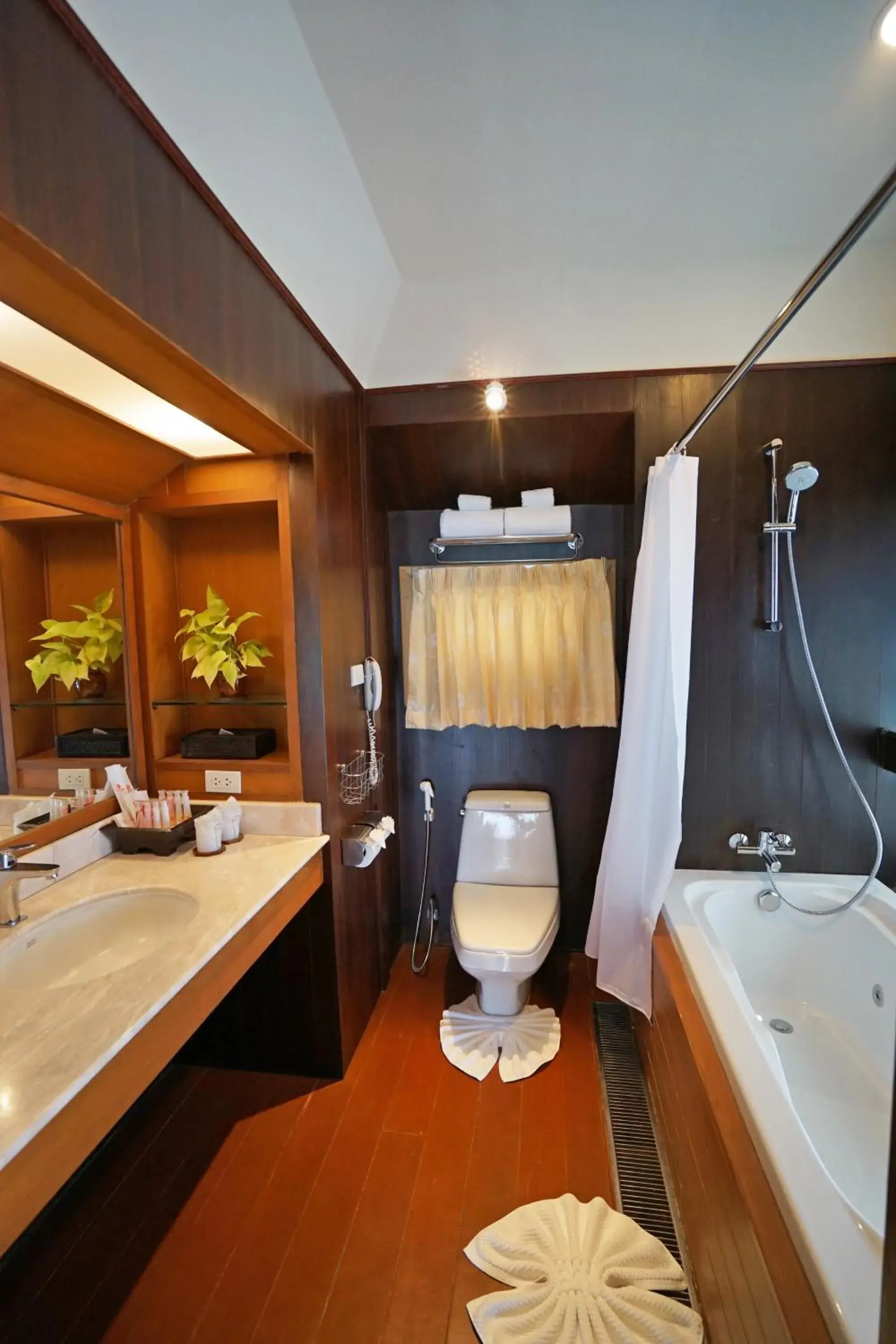 Bathroom in Sunset Village Beach Resort (SHA Extra Plus)