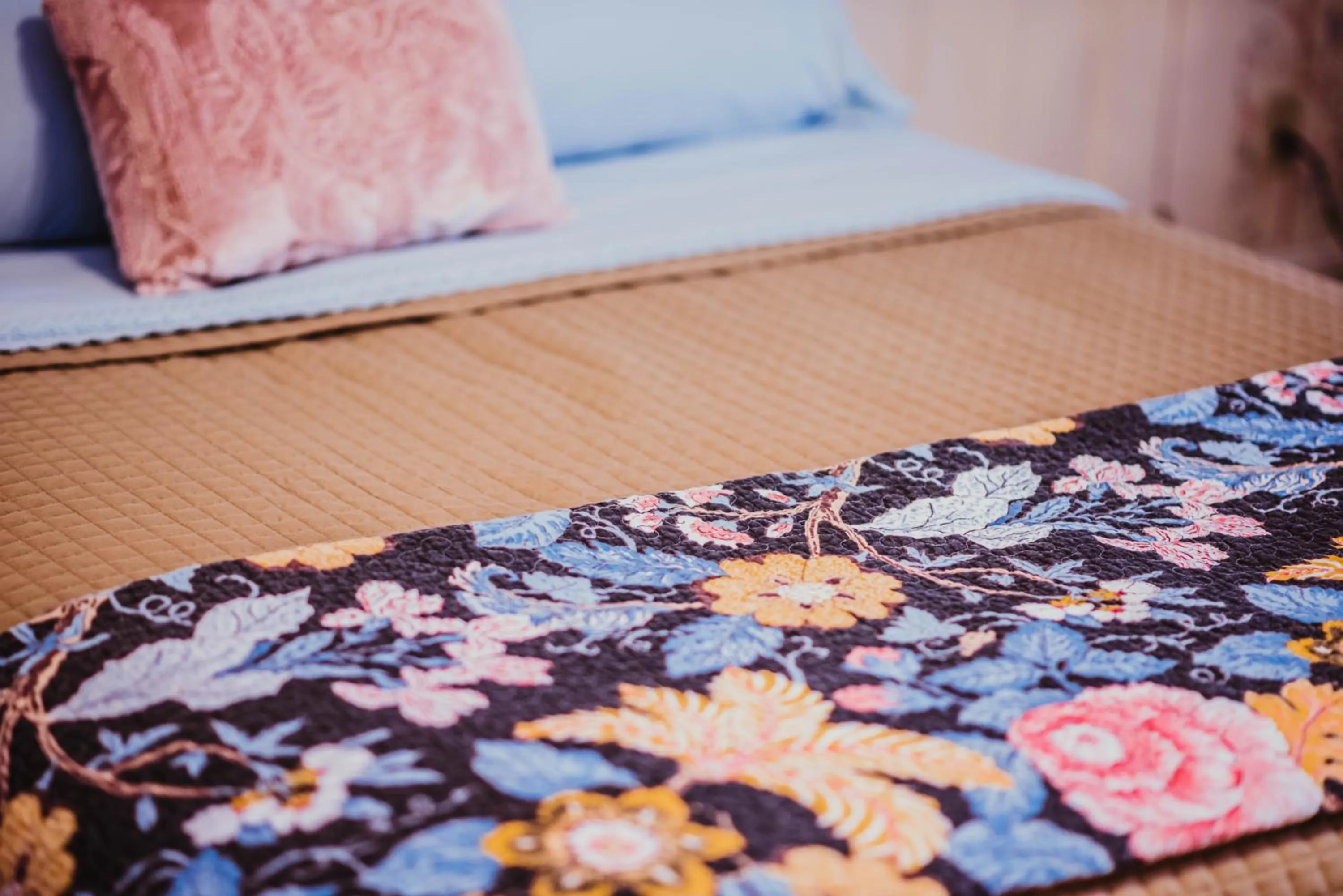 Bed in The Claiborne Bed and Breakfast