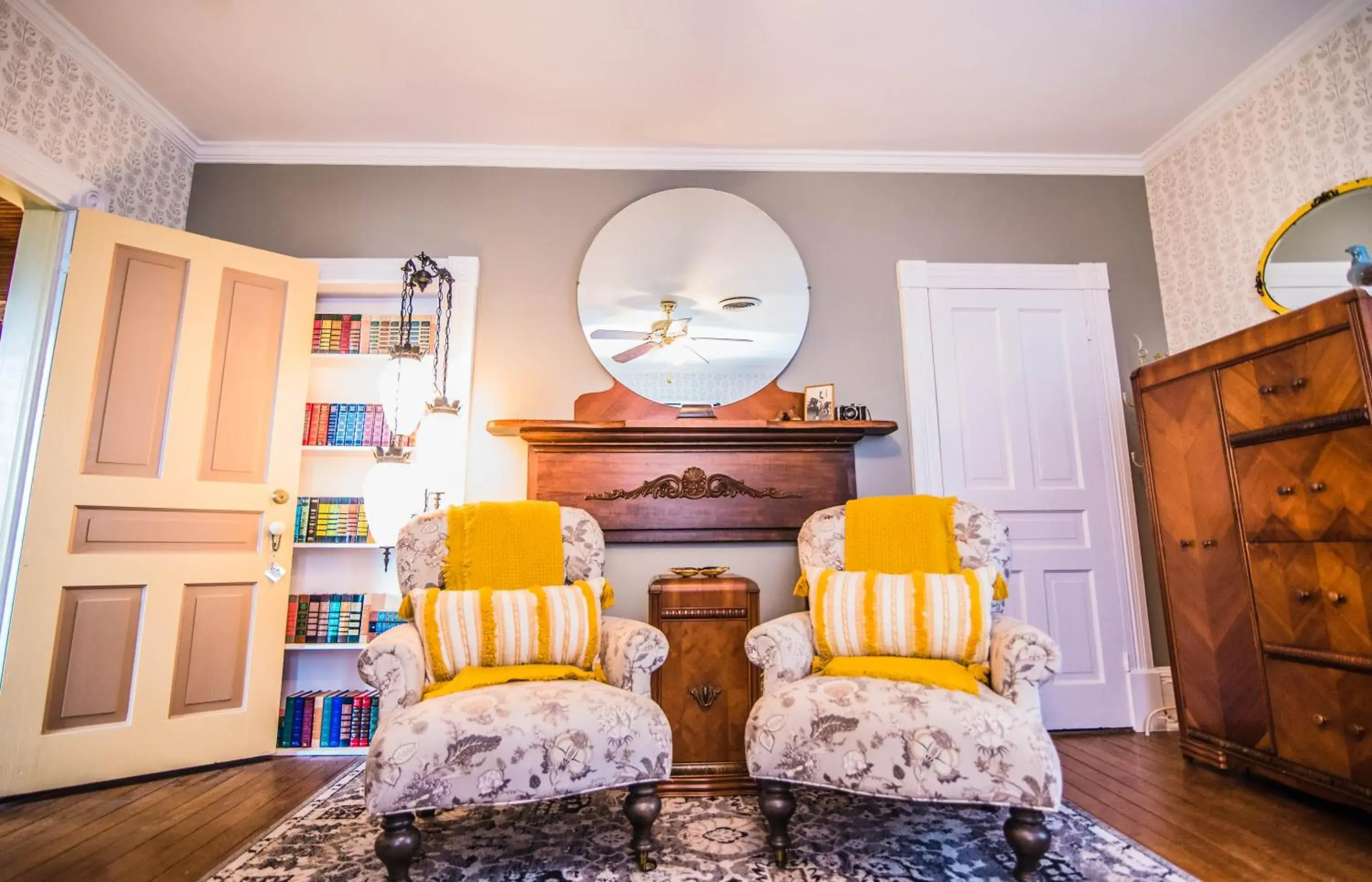 Double or Twin Room with Private External Bathroom in The Claiborne Bed and Breakfast Double or Twin Room with Private External Bathroom in The Claiborne Bed and Breakfast