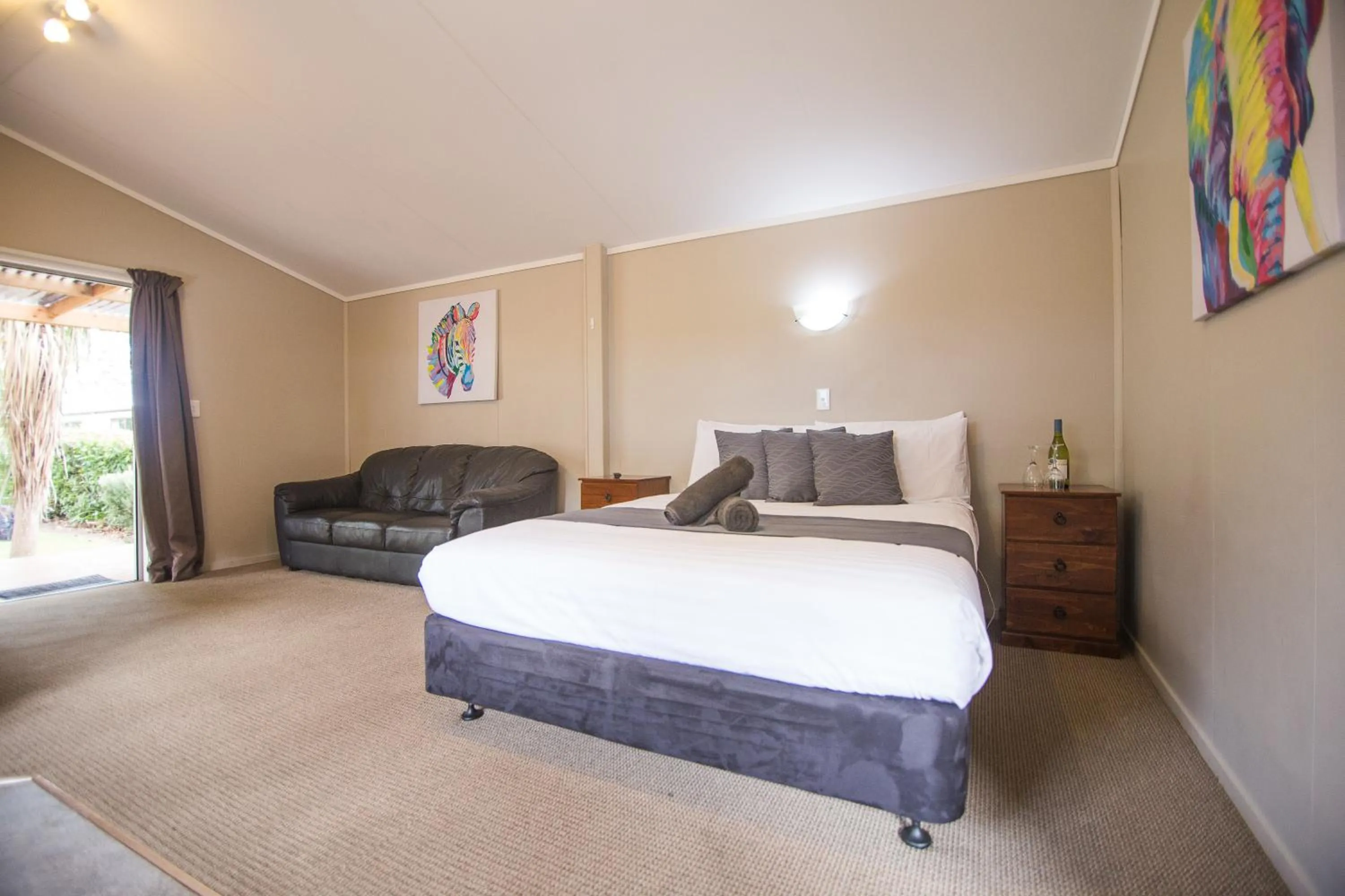 Bedroom, Bed in Hastings TOP 10 Holiday Park