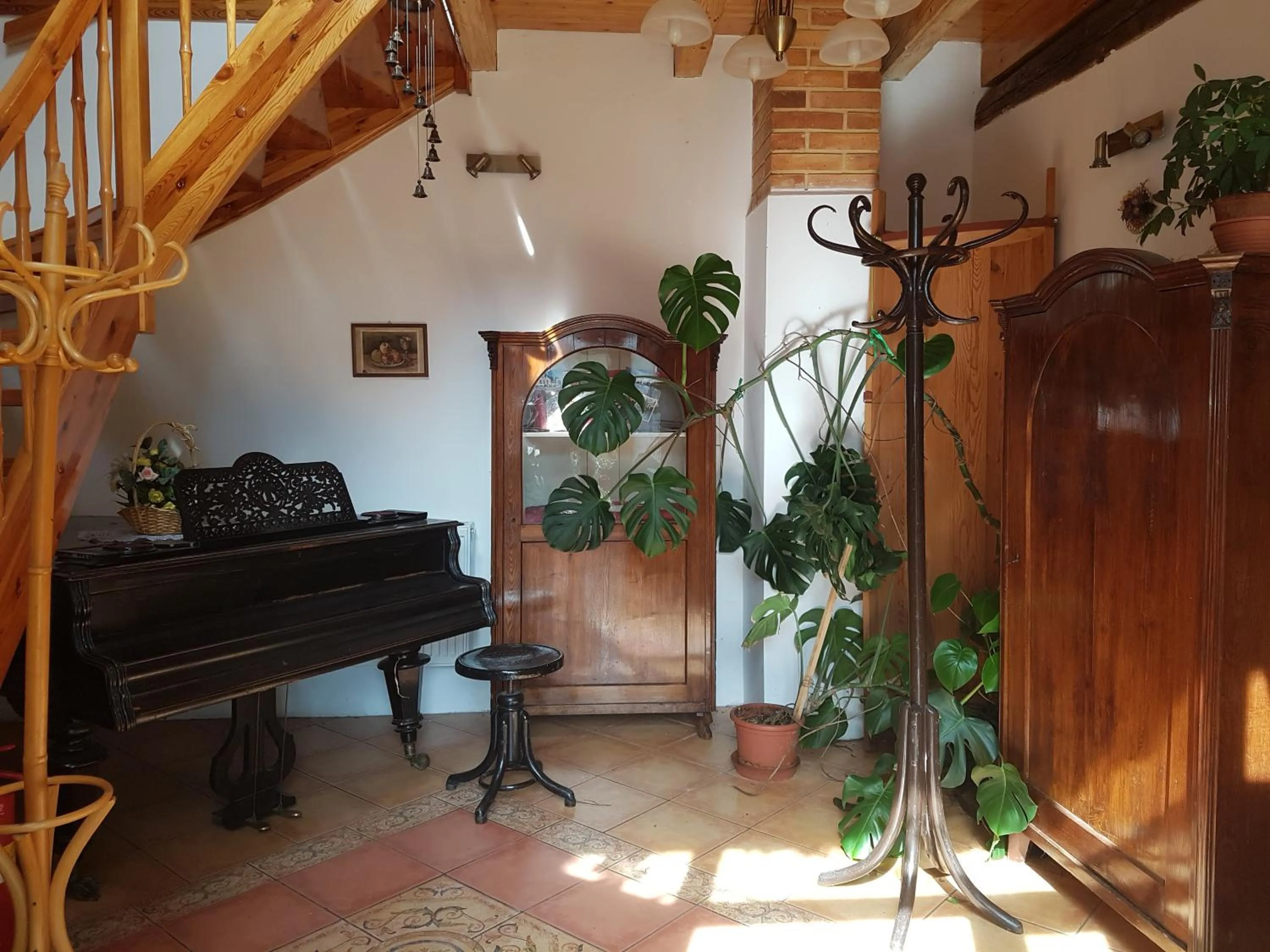 Restaurant/places to eat in Hostinec Selský dvůr