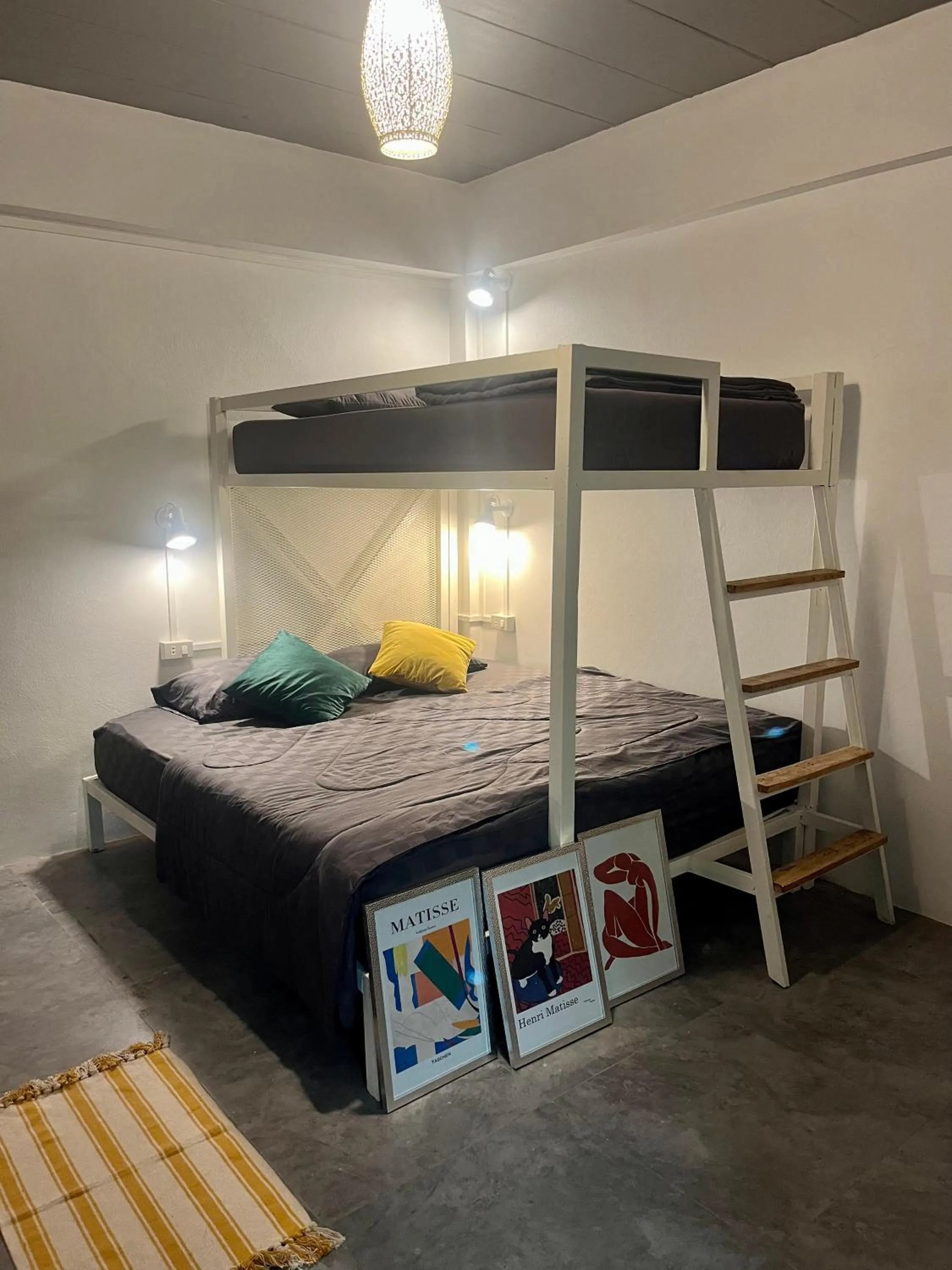 Bed in Dawnthaya Ayutthaya Art House บ้านดอนธยๅ อยุธยา