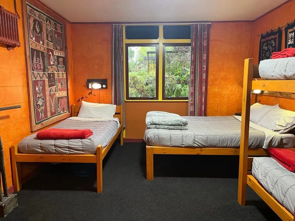 Bedroom, Bed in Global Village Travellers Lodge