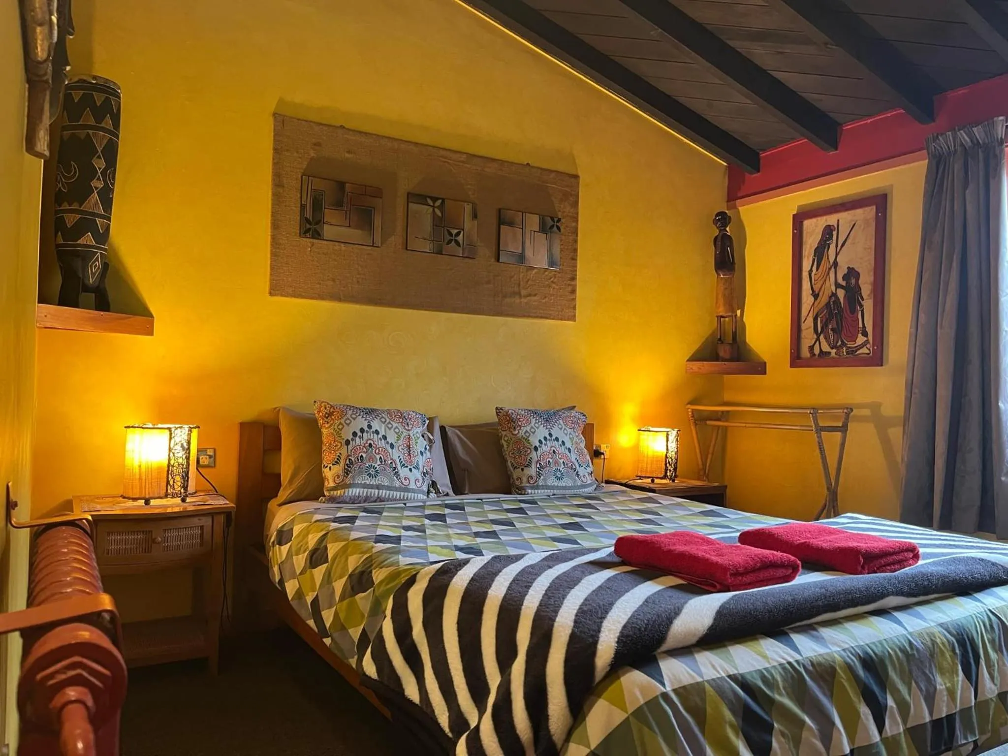 Bed in Global Village Travellers Lodge