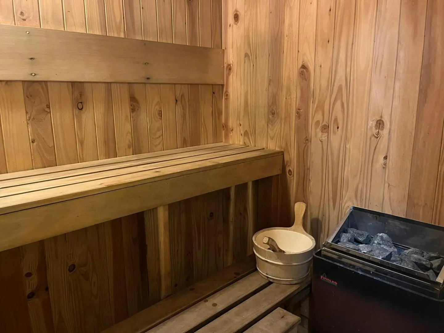 Sauna in Global Village Travellers Lodge