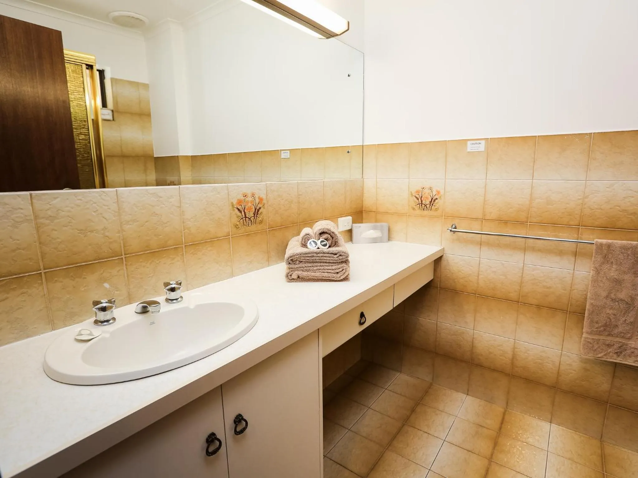 Bathroom in Mildura River City Motel