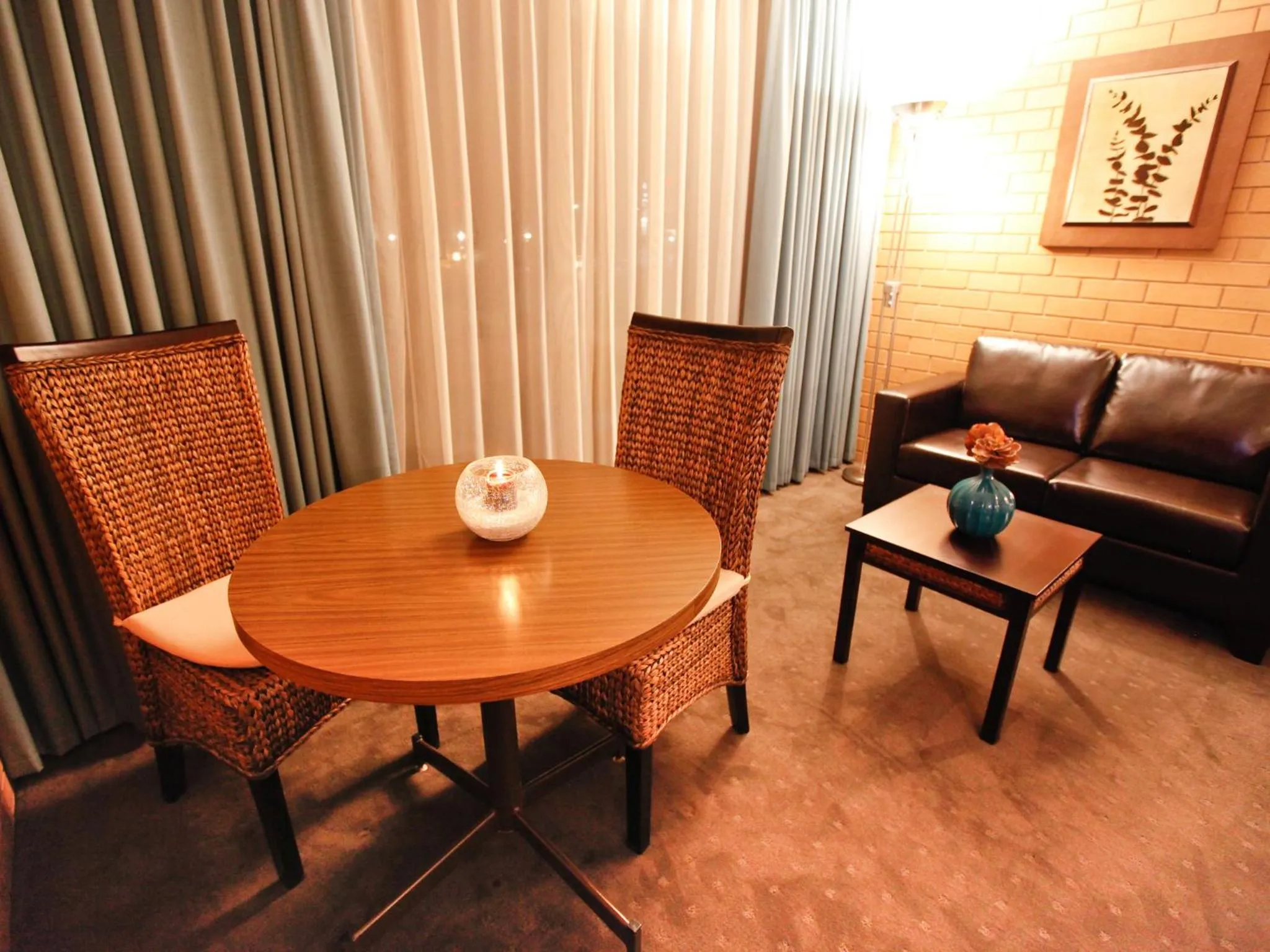 Seating area in Mildura River City Motel