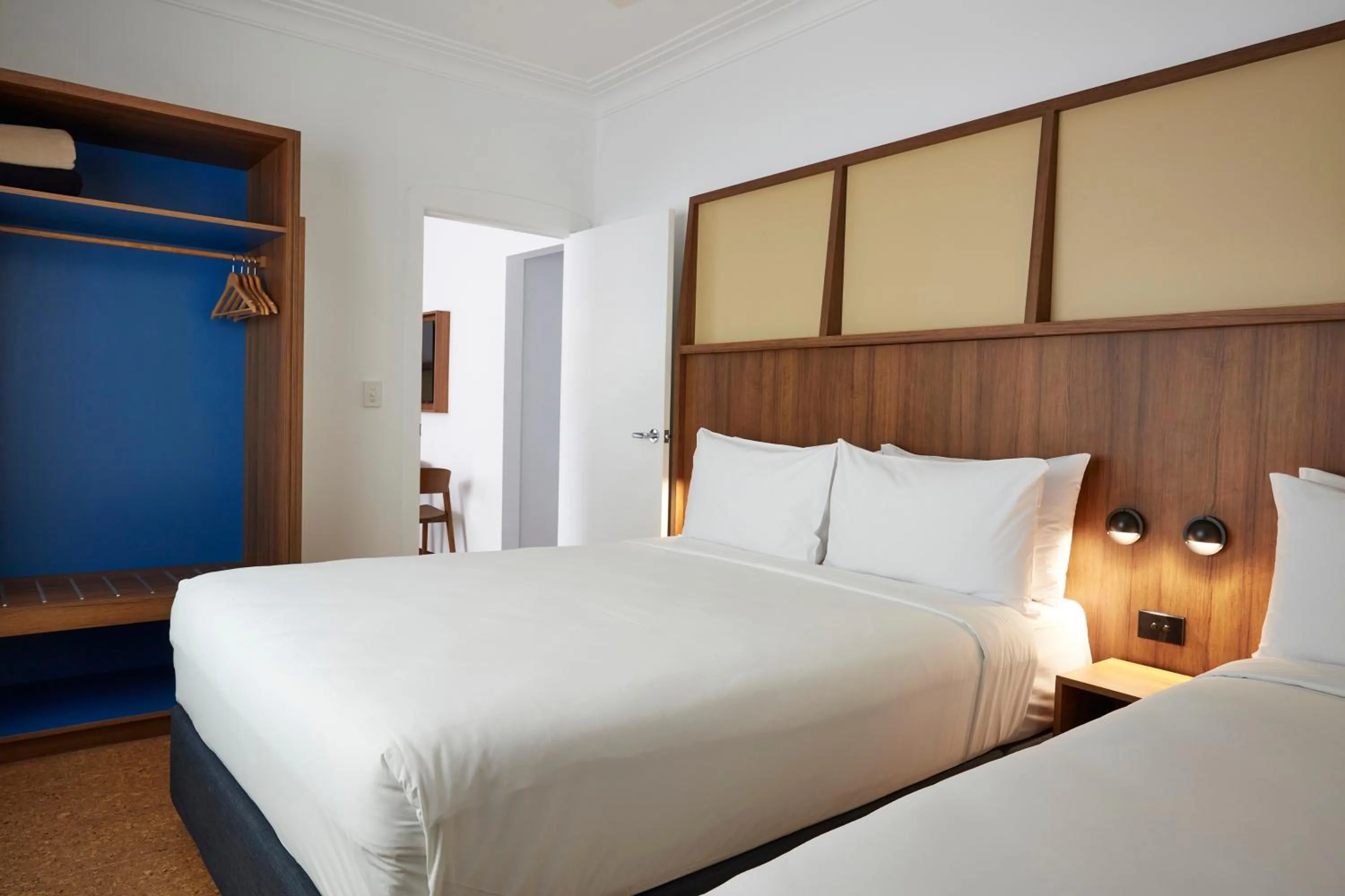 Bedroom, Bed in The Sails Motel Brunswick Heads