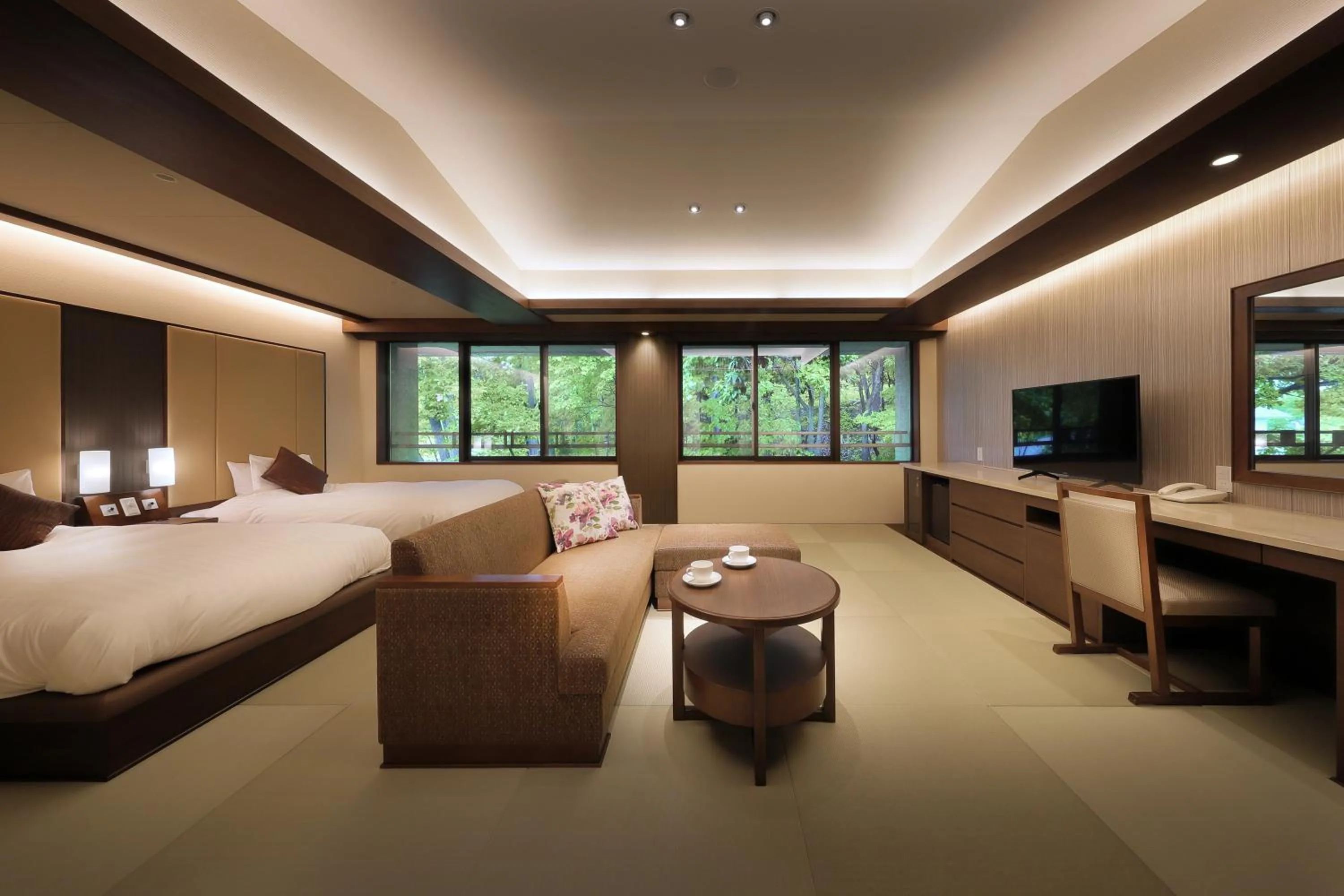 Photo of the whole room, Bed in Zao Kokusai Hotel