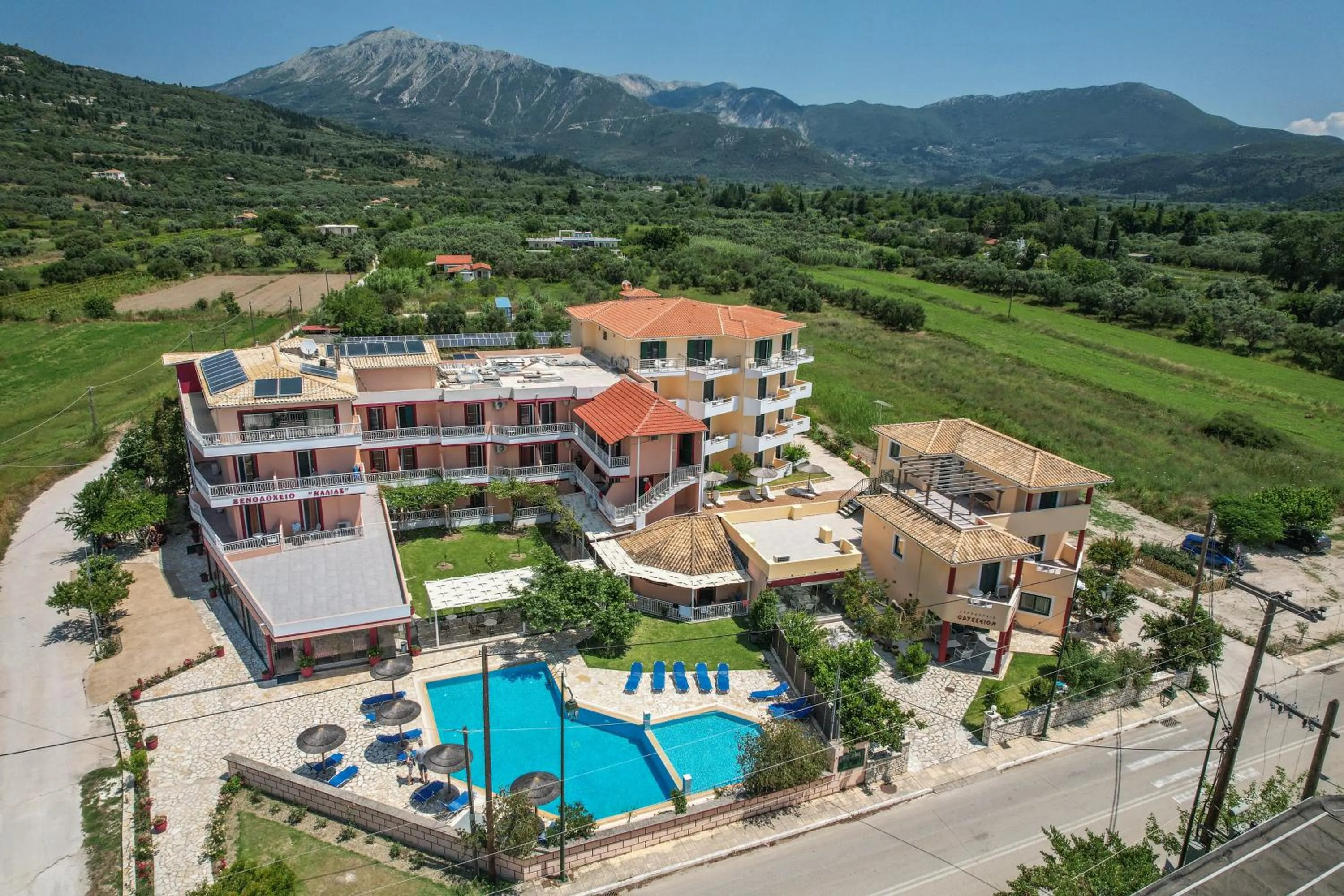 Kalias Hotel