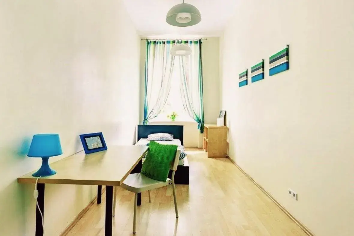 Single Room - single occupancy in Grampa's Hostel Single Room - single occupancy in Grampa's Hostel