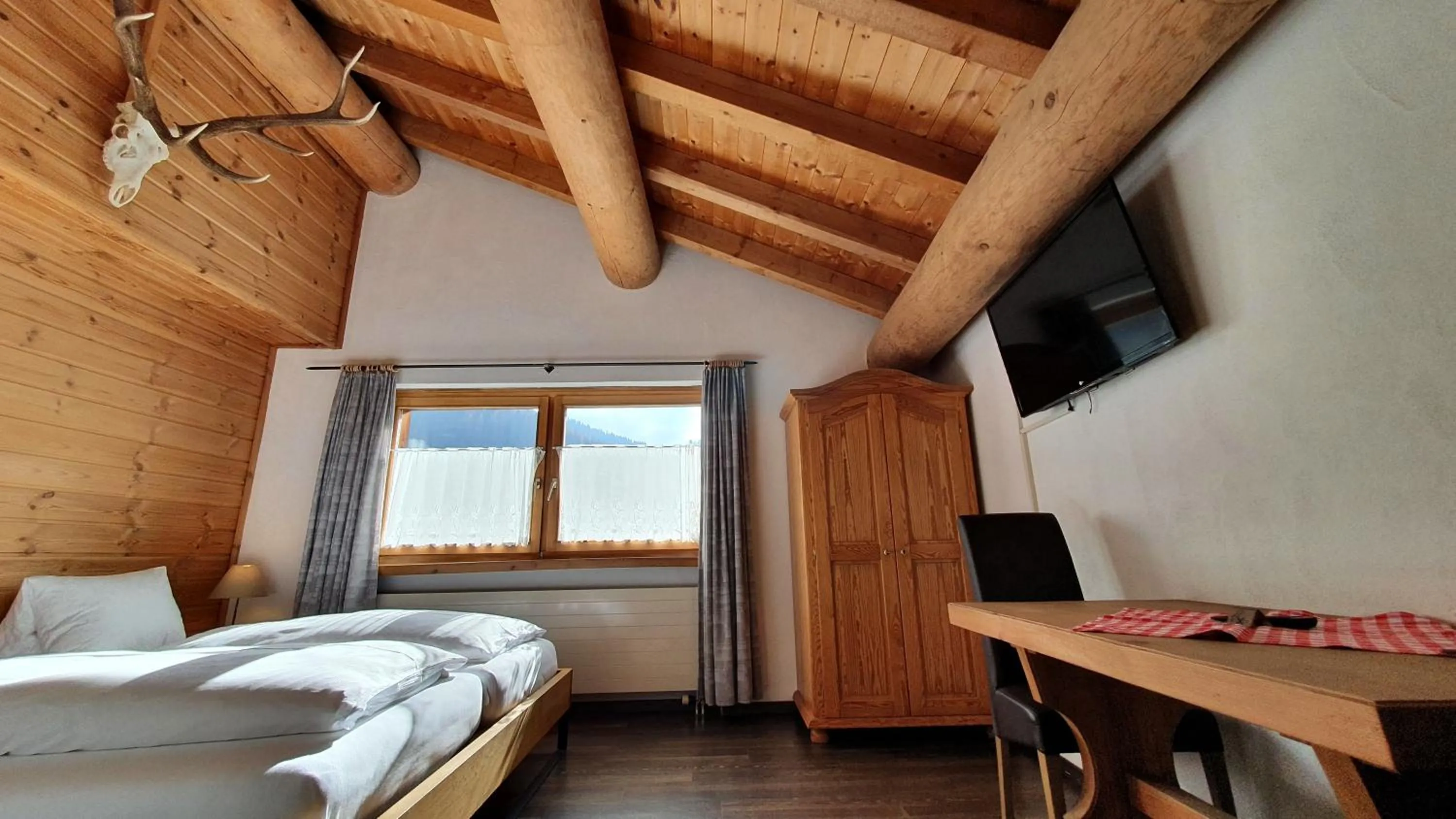 Bed in Hotel Suretta