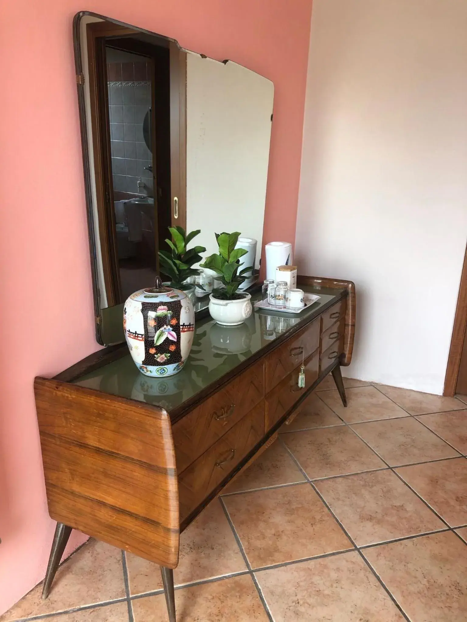 Superior Suite with Lake View in The Tower Of The Old King Superior Suite with Lake View in The Tower Of The Old King