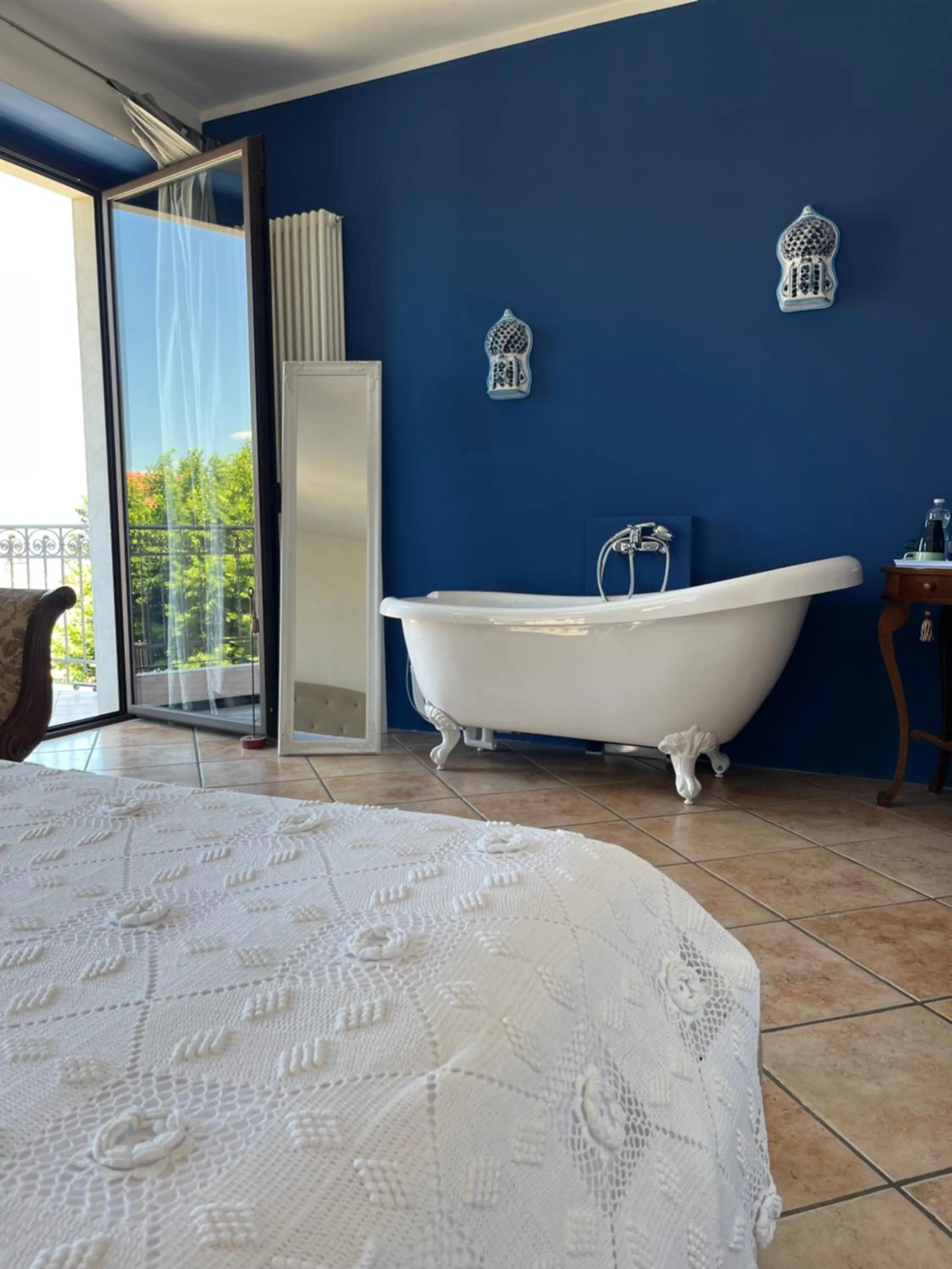 Bedroom, Bed in The Tower Of The Old King