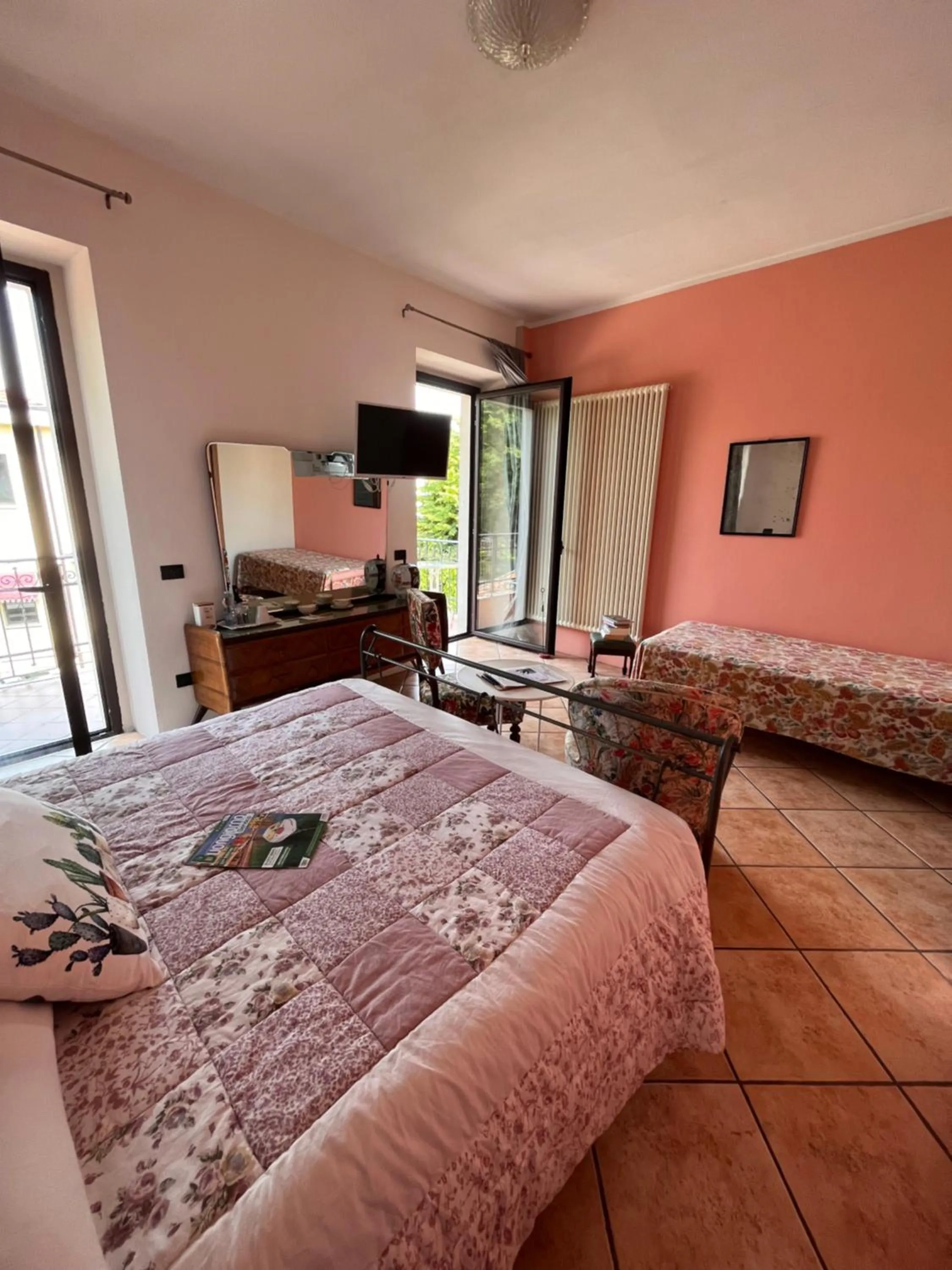 Bed in The Tower Of The Old King