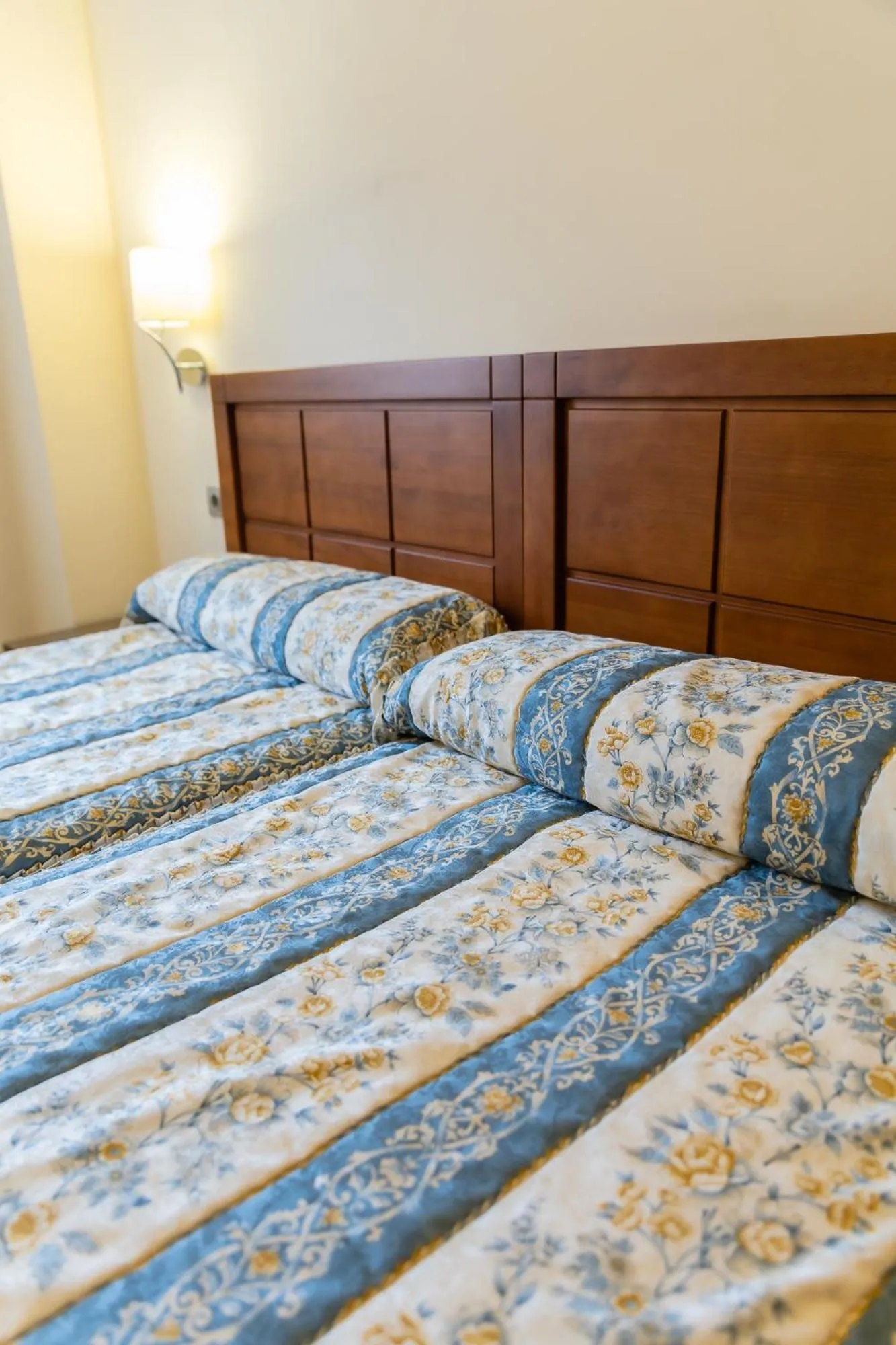 Bedroom, Bed in Apartamentos & casas rurales Santo Domingo de Silos