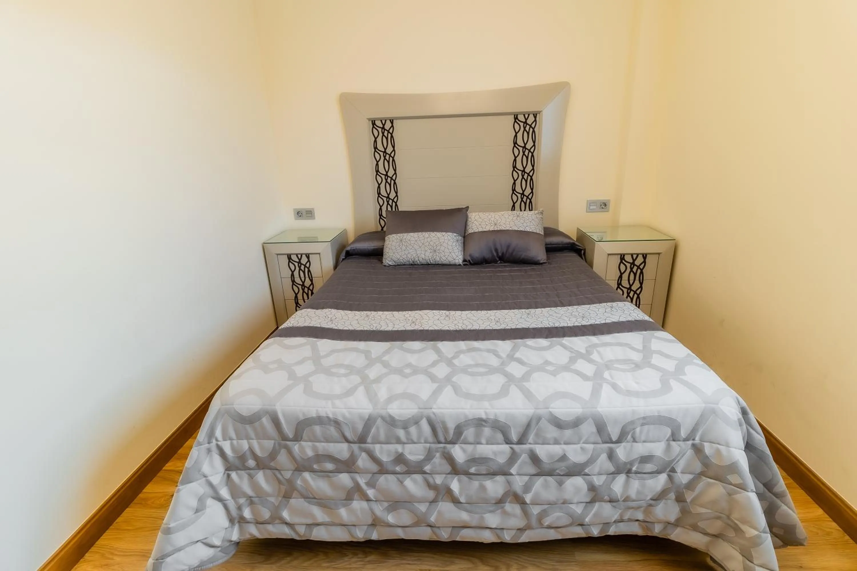 Bedroom, Bed in Apartamentos & casas rurales Santo Domingo de Silos