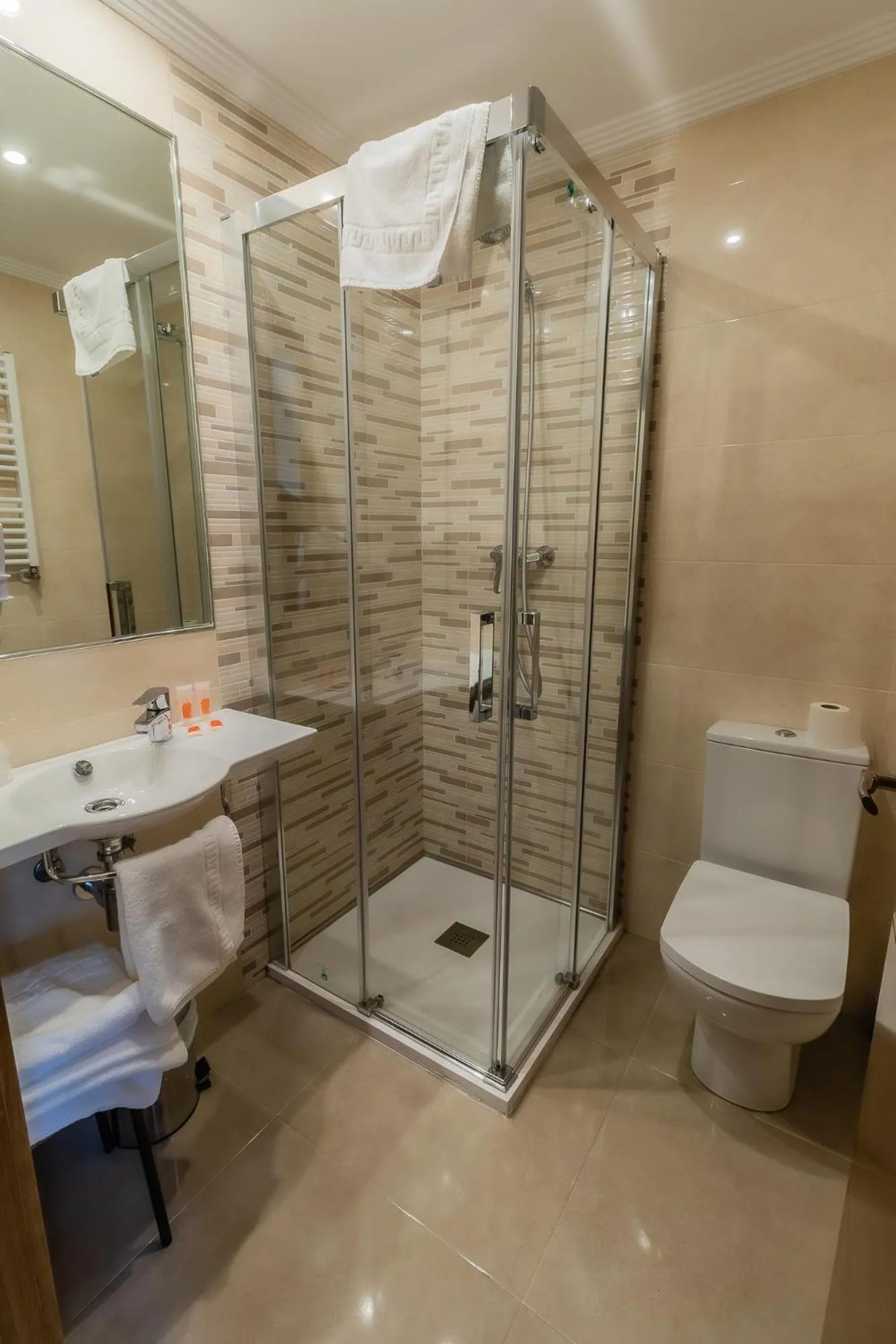 Bathroom in Apartamentos & casas rurales Santo Domingo de Silos