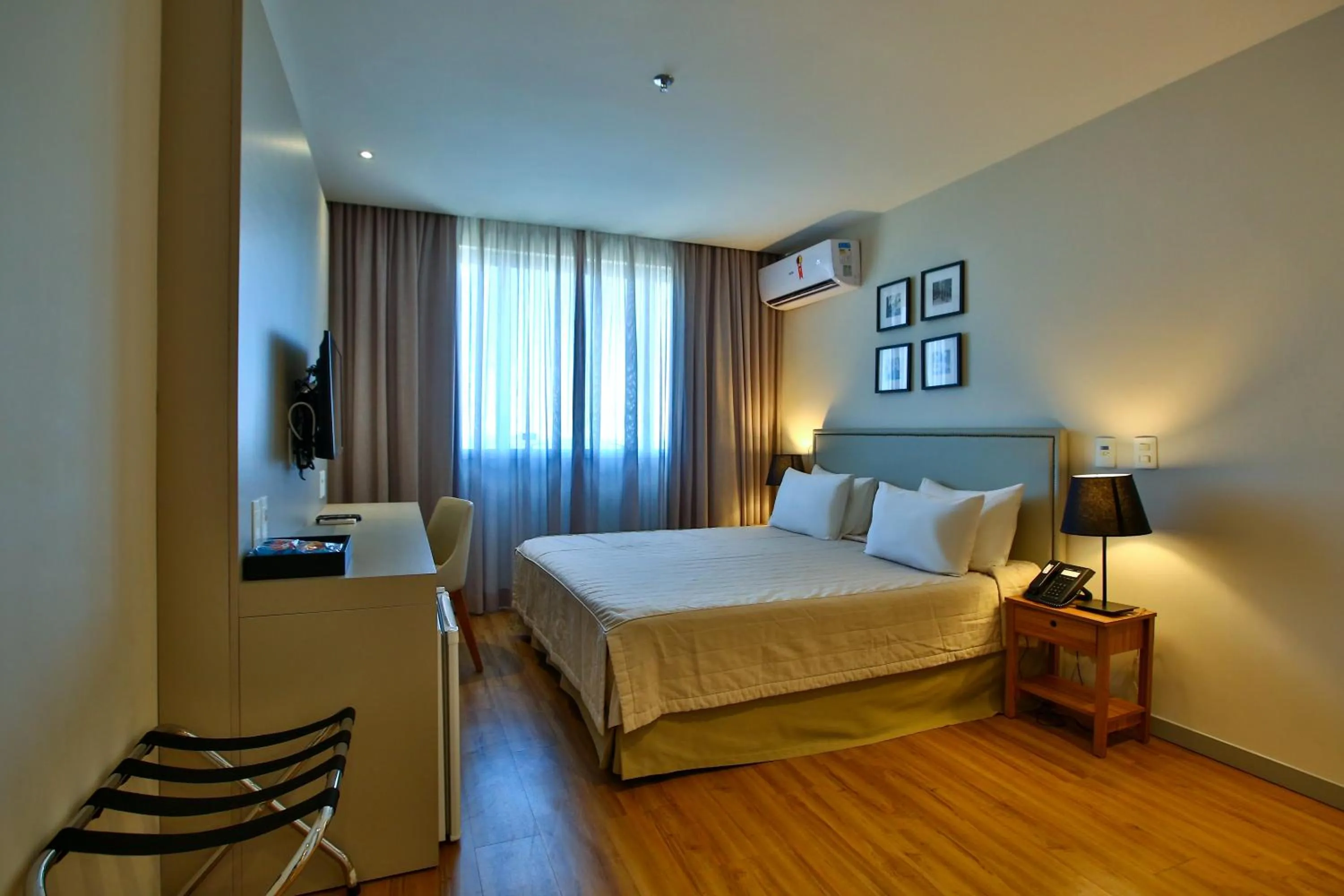 Photo of the whole room, Bed in Transamerica Executive Campos dos Goytacazes