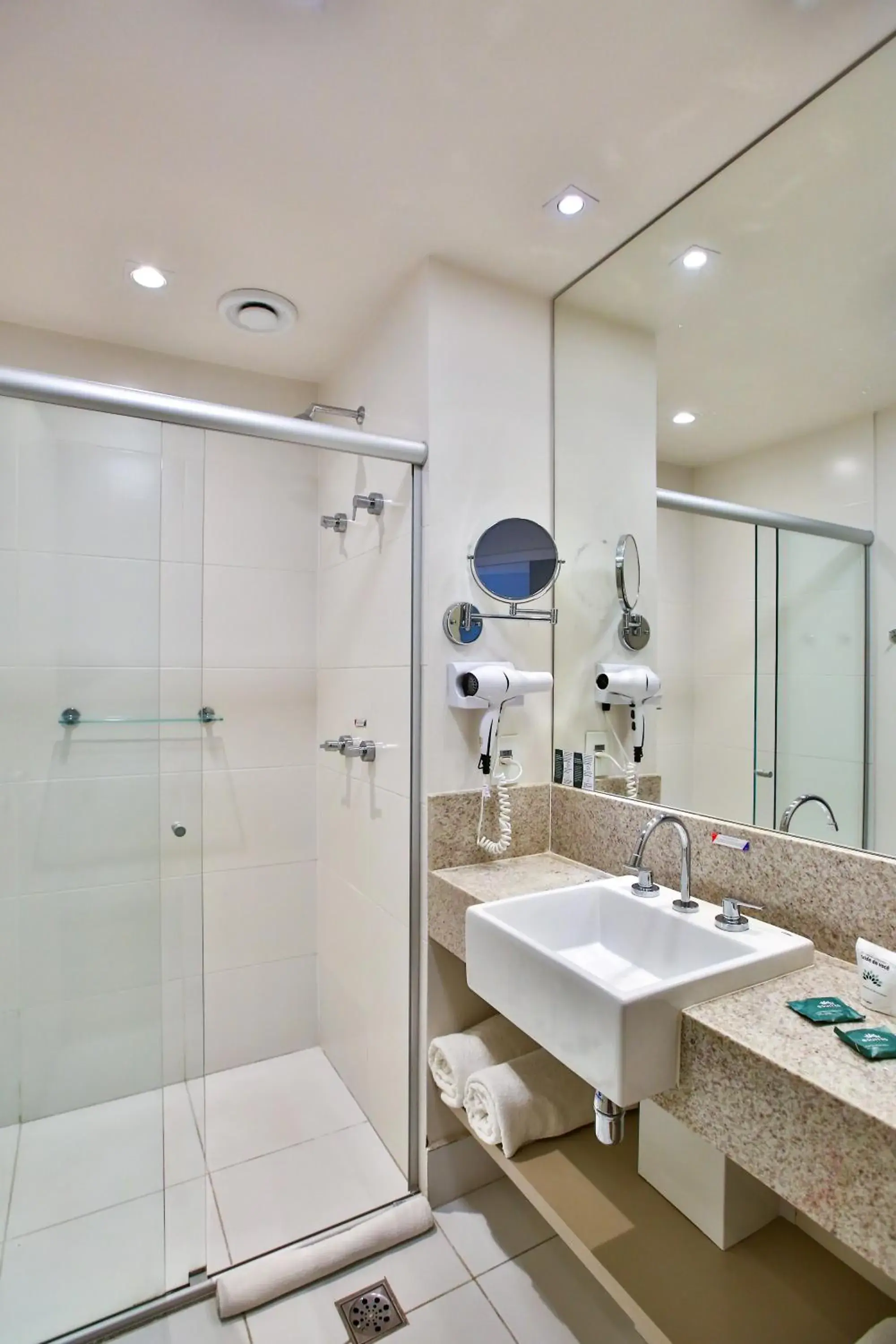 Deluxe Queen Room - single occupancy in eSuítes Campos dos Goytacazes Deluxe Queen Room - single occupancy in eSuítes Campos dos Goytacazes