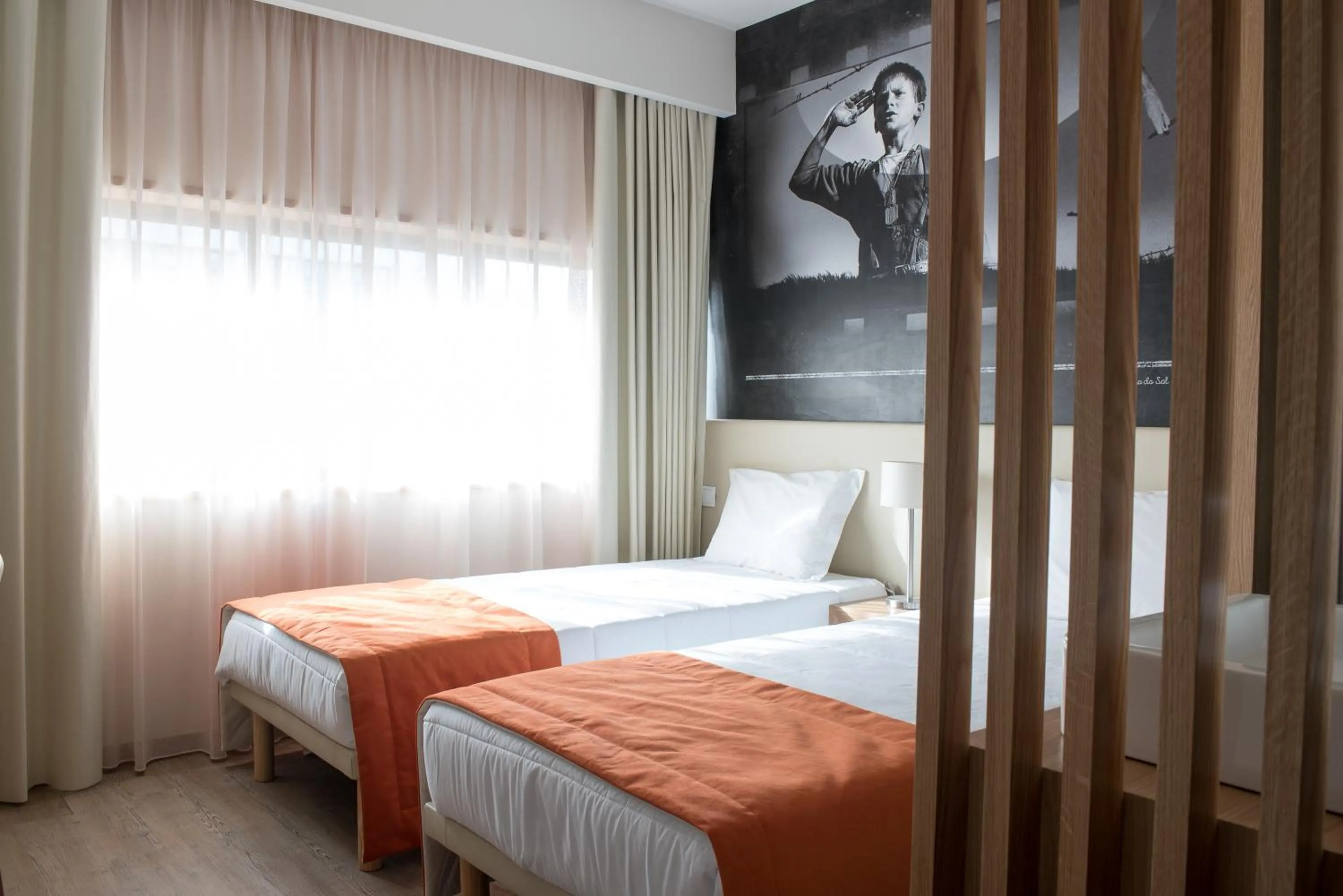 Photo of the whole room, Bed in Porto Coliseum Hotel