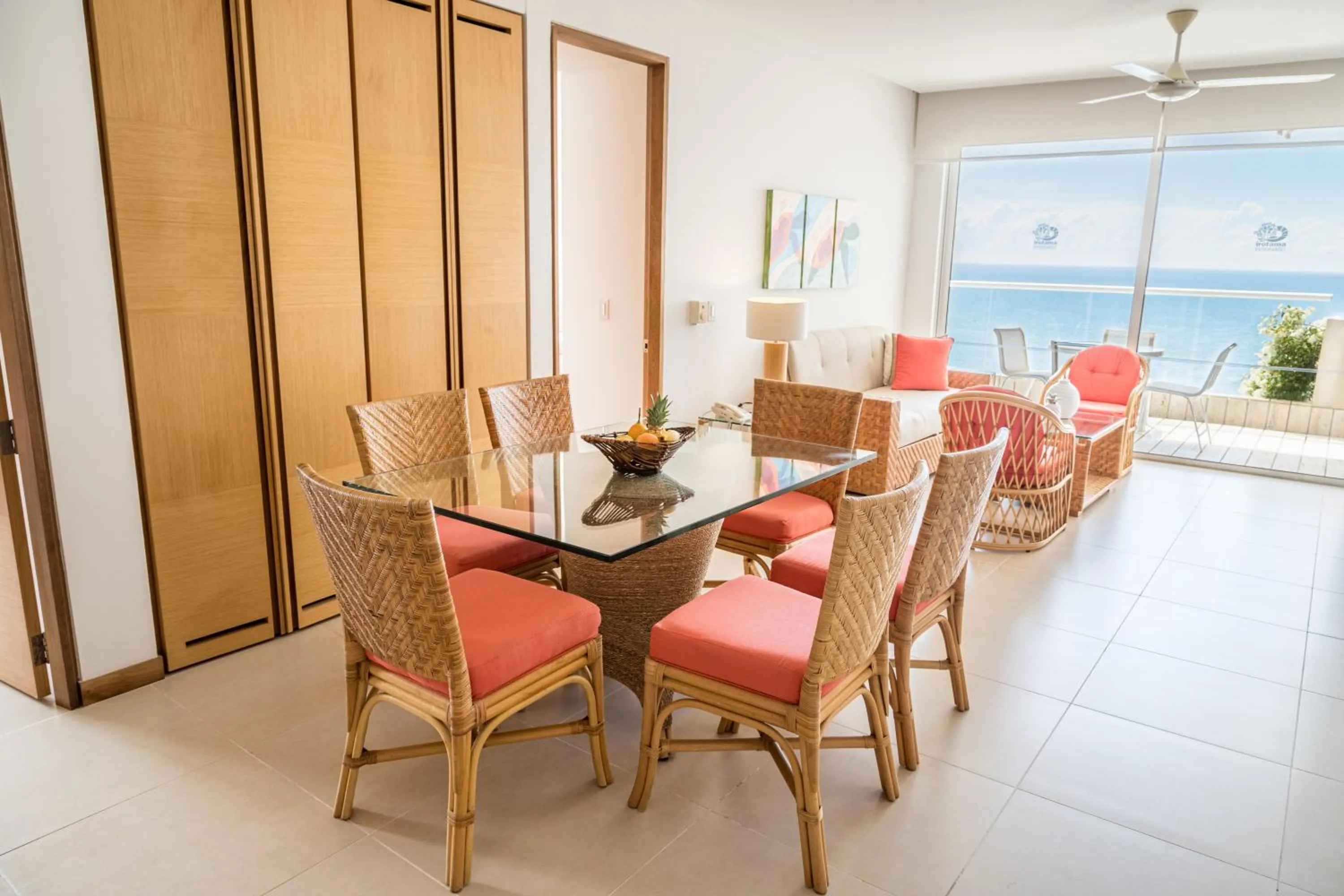 Living room in Hotel Irotama Reservado