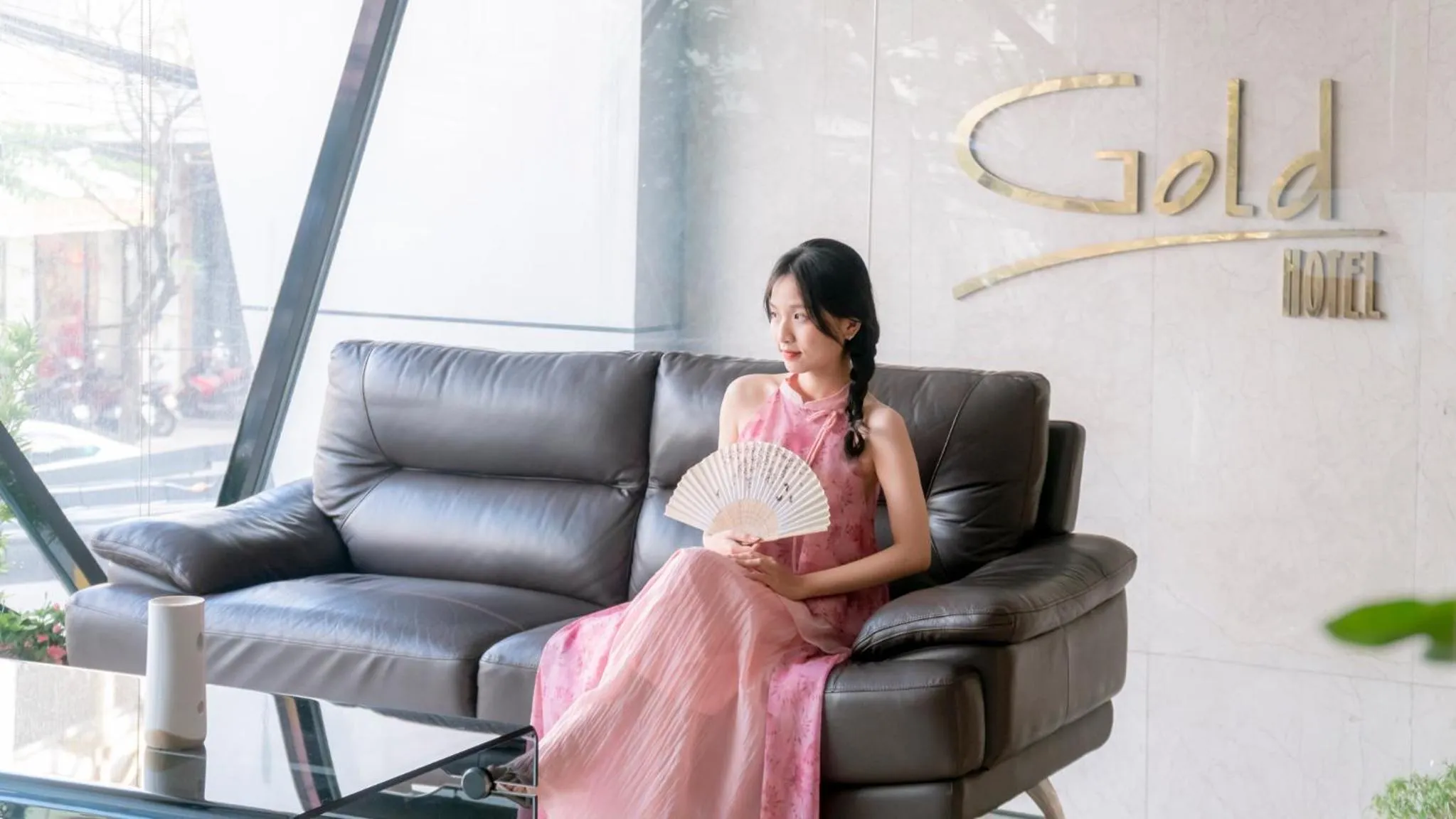 Communal lounge/ TV room in Gold Central Hotel by Haviland