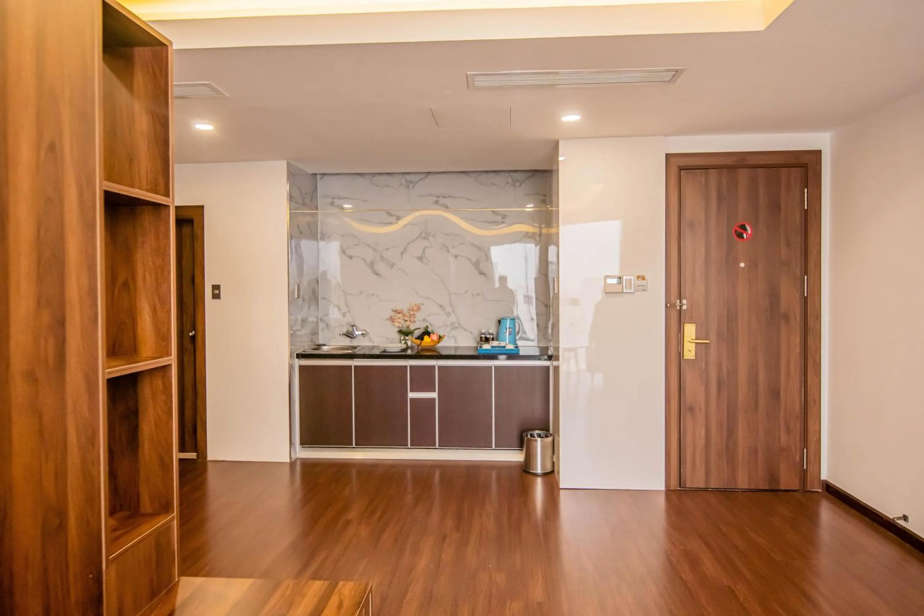 kitchen in Gold Central Hotel by Haviland