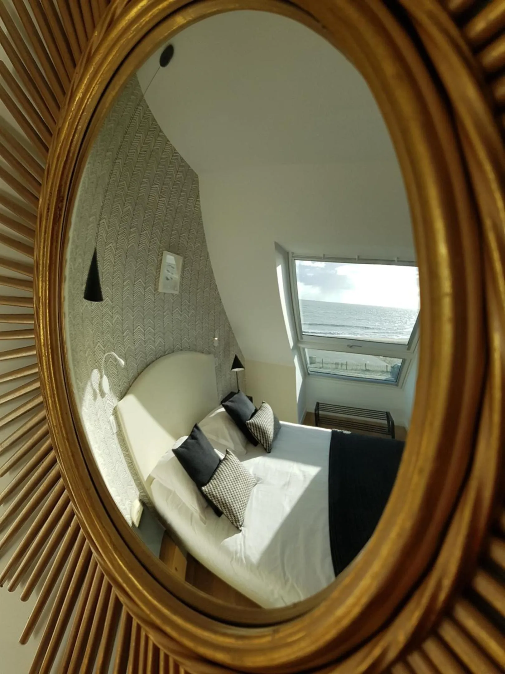 Bed in Les Chants d'Ailes - Hôtel Face Mer