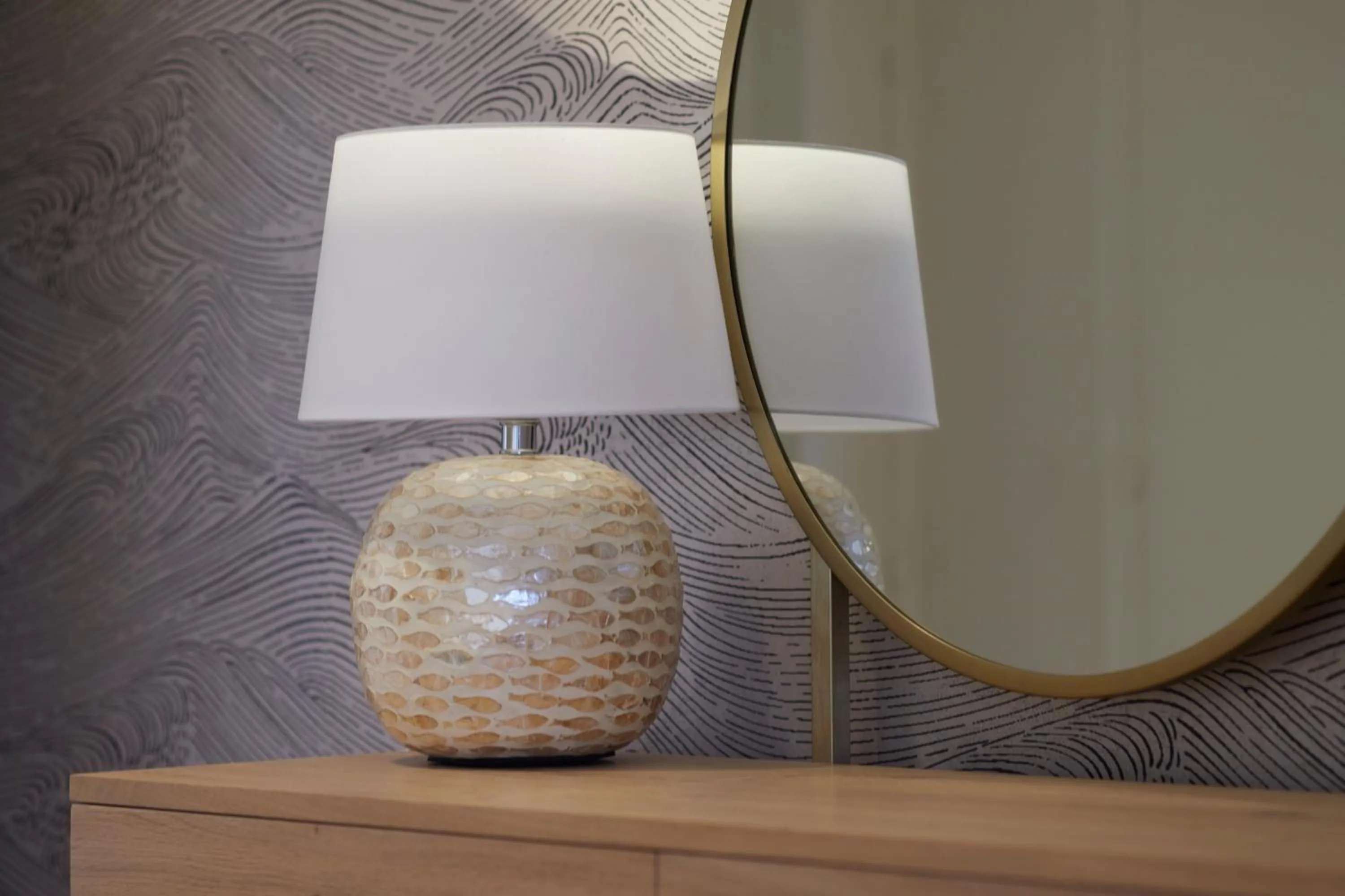 Decorative detail in Les Chants d'Ailes - Hôtel Face Mer