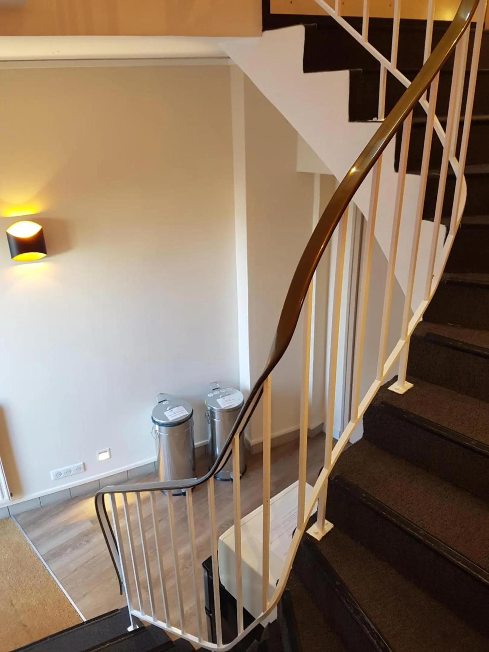 Decorative detail in Les Chants d'Ailes - Hôtel Face Mer