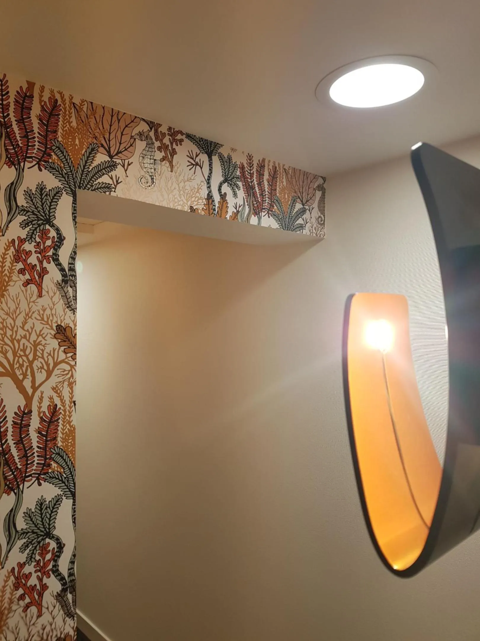 Decorative detail in Les Chants d'Ailes - Hôtel Face Mer