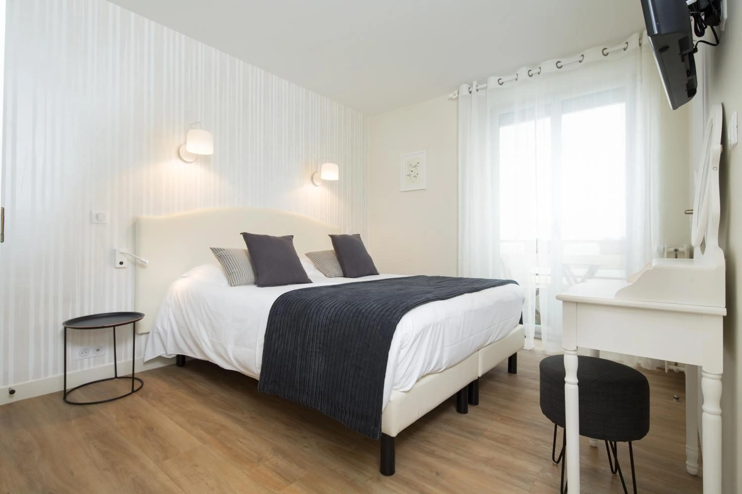 Bed in Les Chants d'Ailes - Hôtel Face Mer