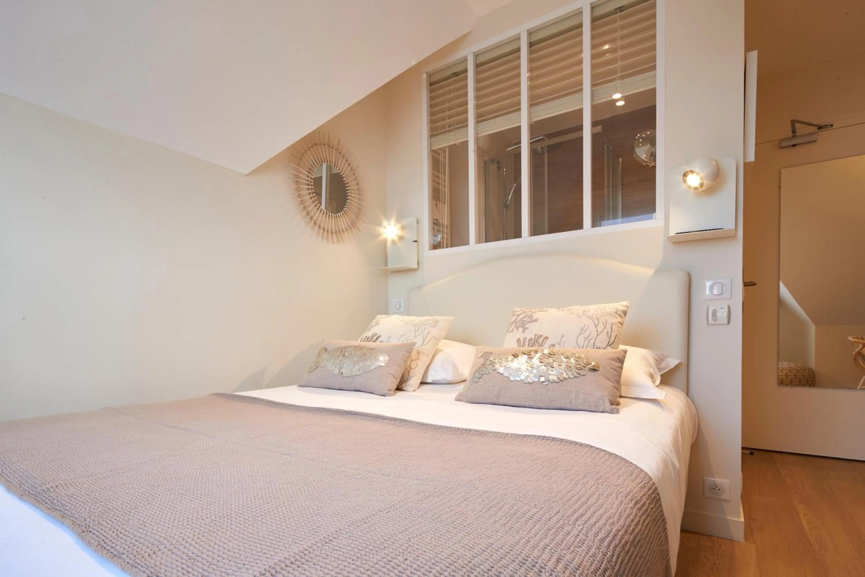 Bed in Les Chants d'Ailes - Hôtel Face Mer