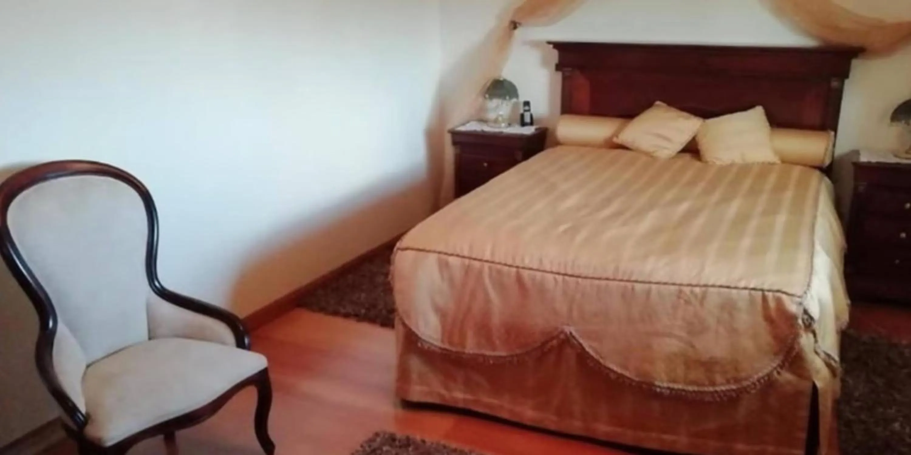 Bed in Global Guests