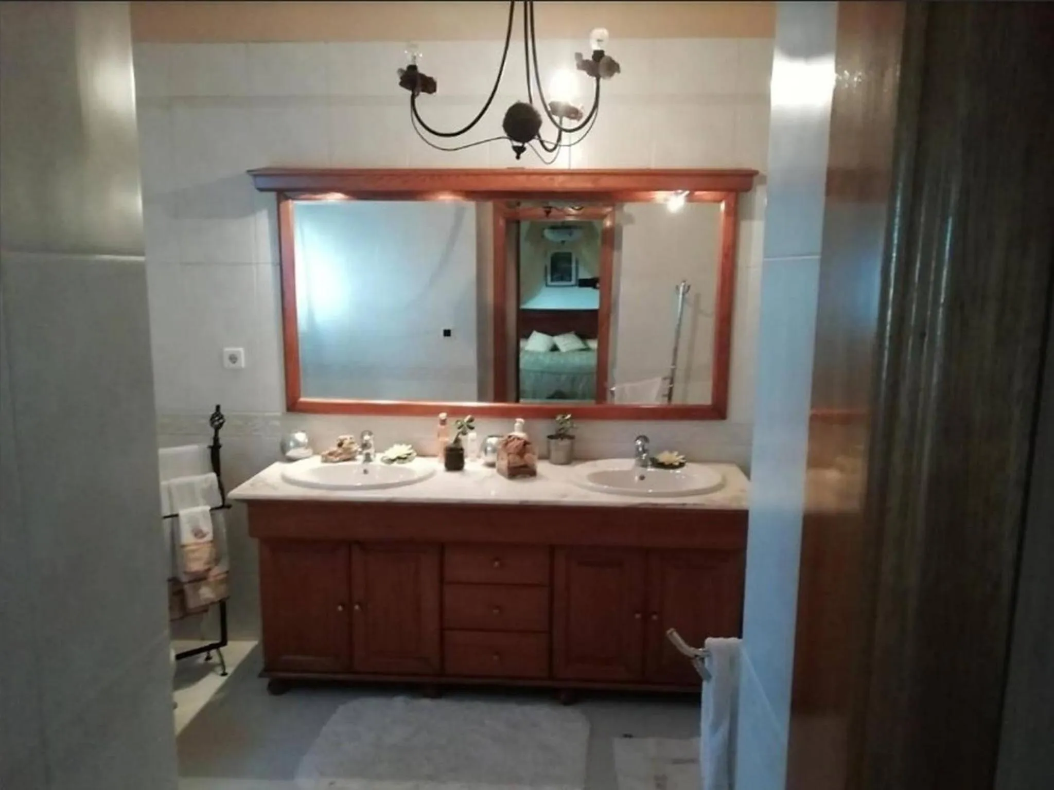 Bathroom in Global Guests